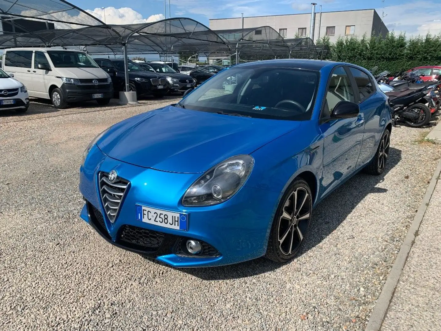 Alfa Romeo Giulietta 1.6 JTDm-2 120 CV Distinctive Blue - 1
