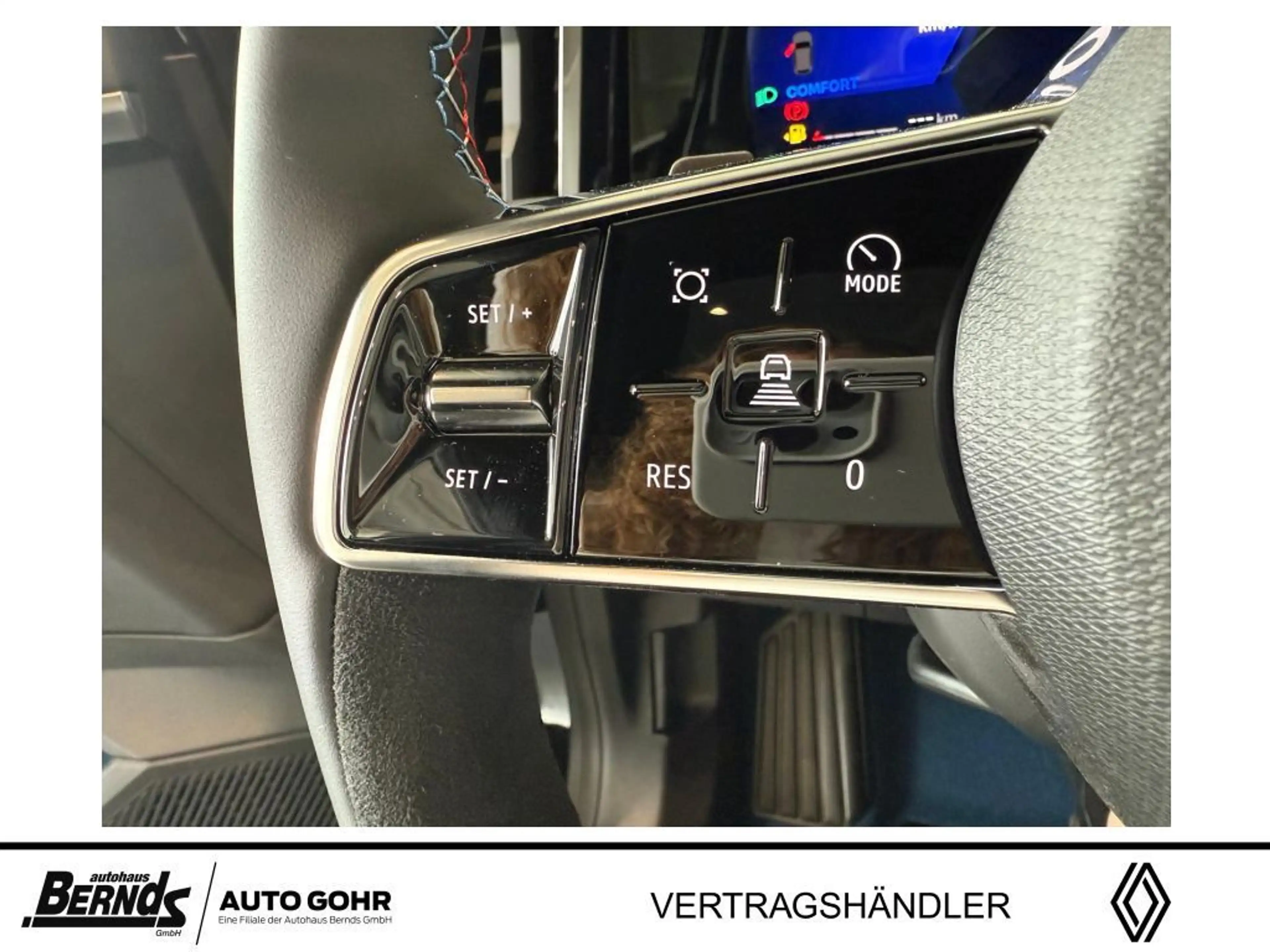 Renault Rafale E-Tech Plug-in Hybrid 300 4x4 Atelier Alpine Head- — photo 12