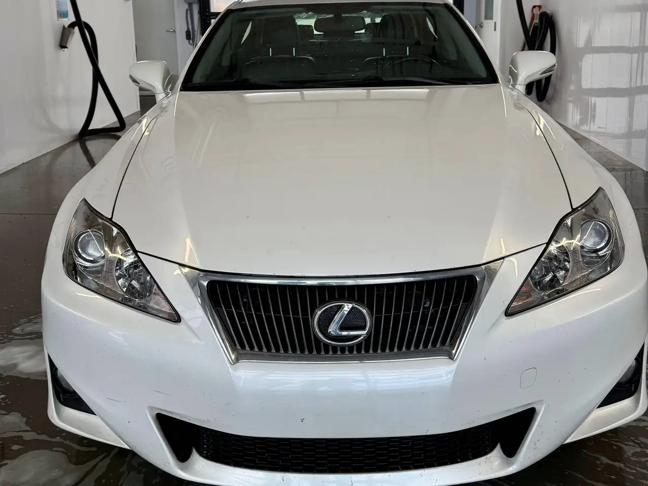 Lexus IS снимка Lexus IS