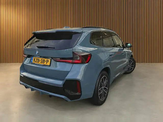 BMW X1 view 9