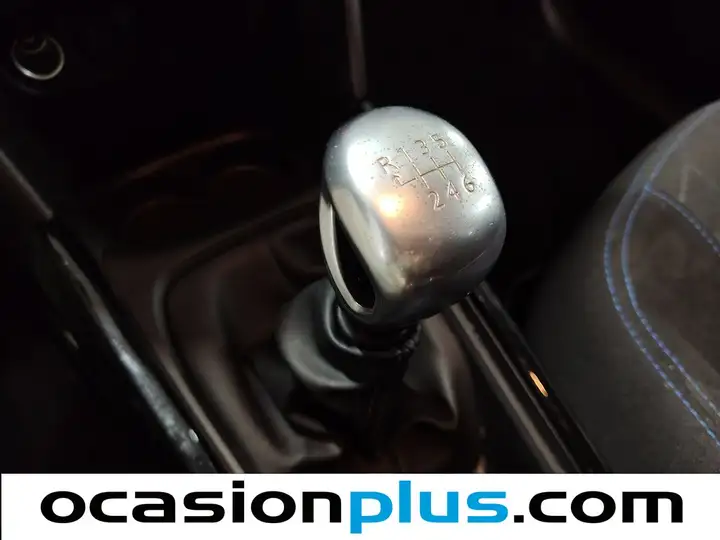 Peugeot 2008 2019, foto 5