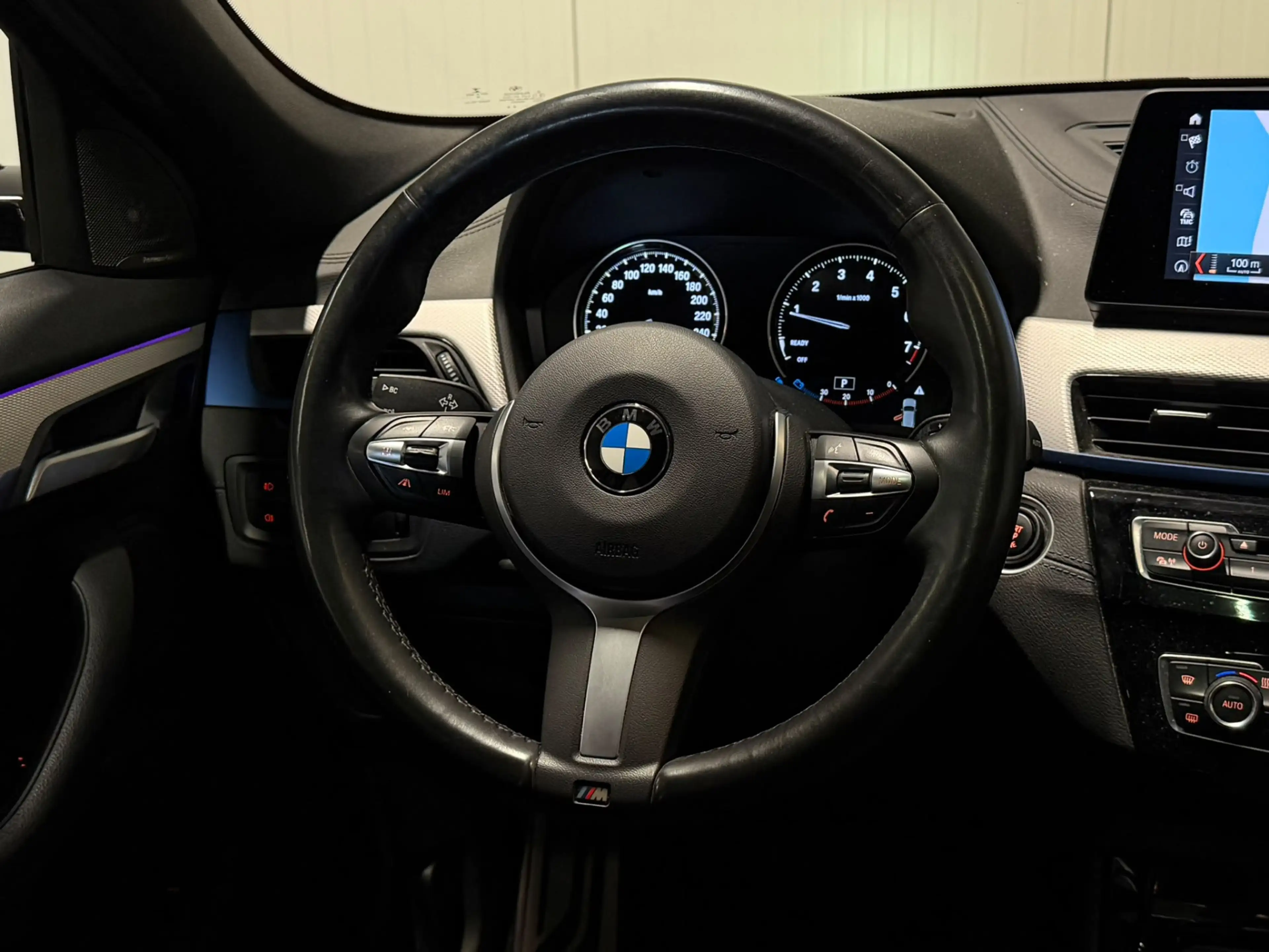 BMW X2 xDrive20i High Executive M Sport Panodak Hud Harma — photo 25