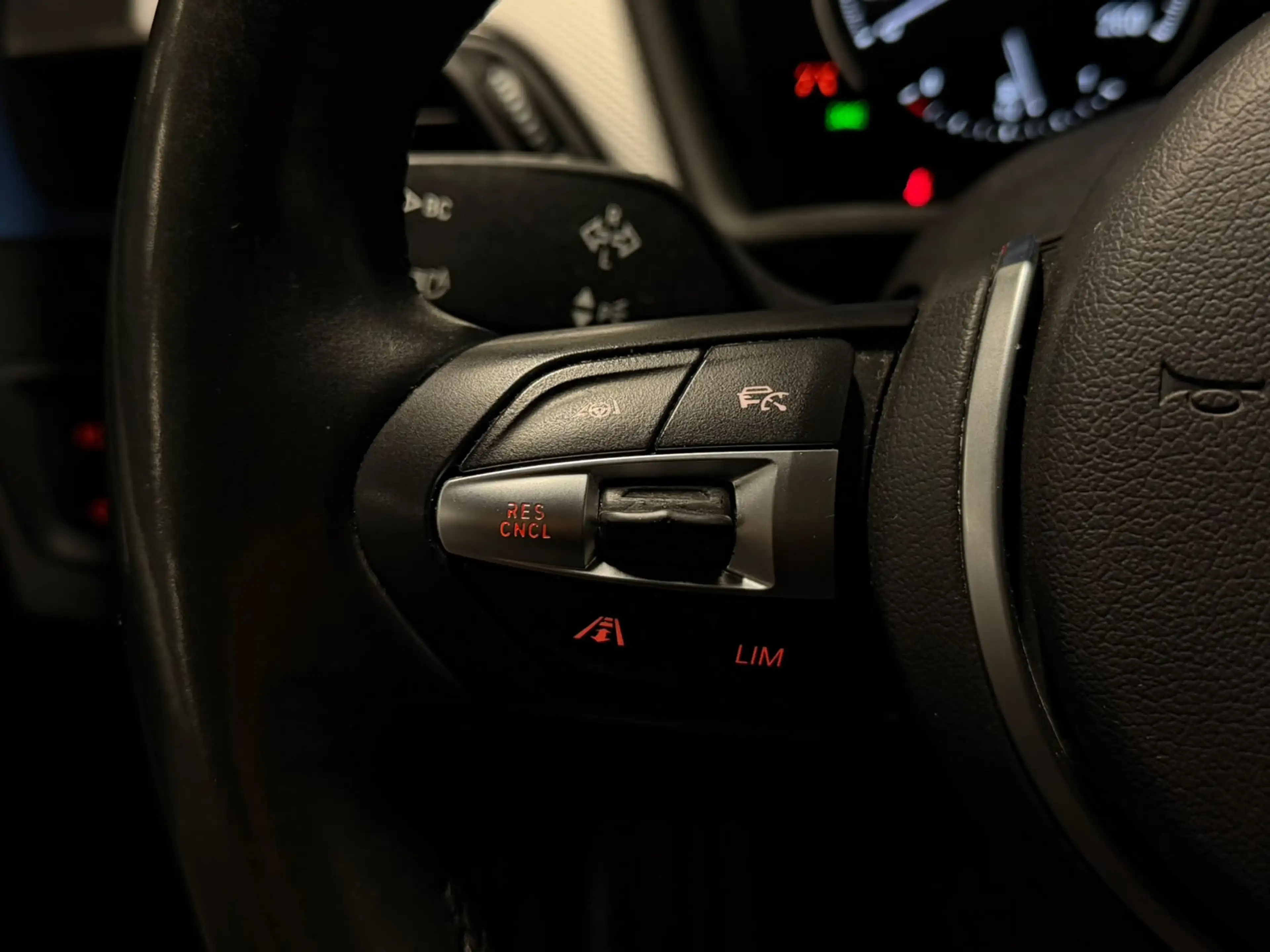 BMW X2 xDrive20i High Executive M Sport Panodak Hud Harma — photo 18