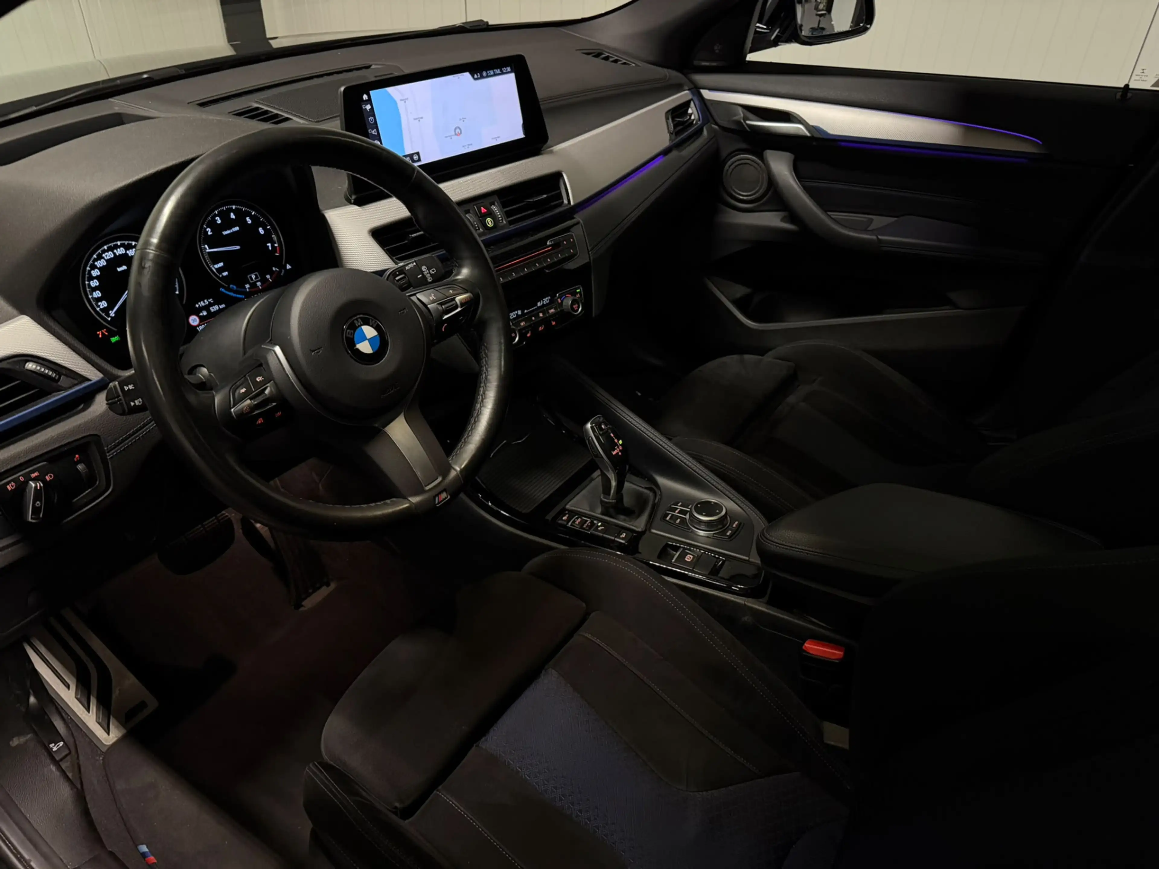 BMW X2 xDrive20i High Executive M Sport Panodak Hud Harma — photo 10