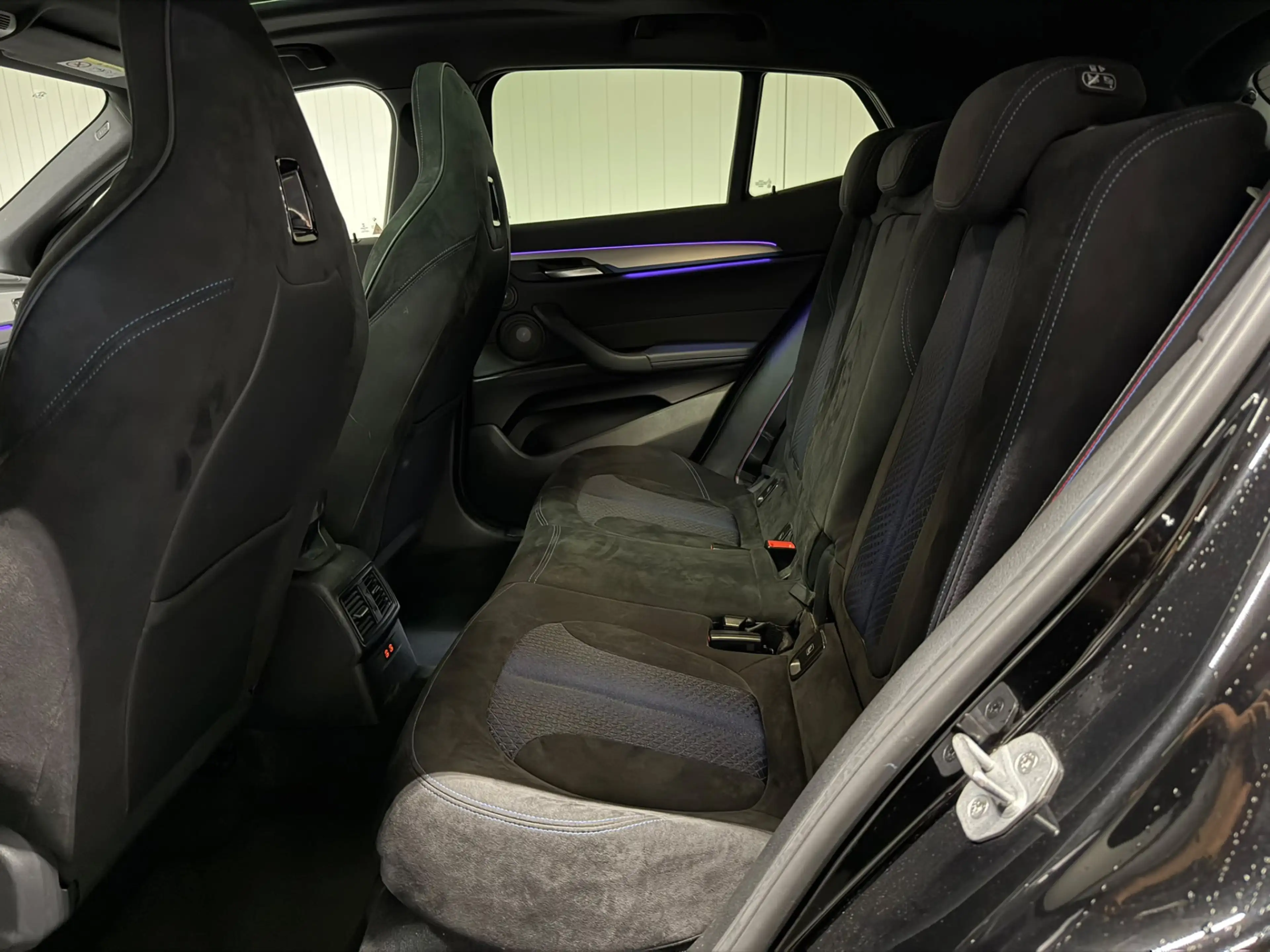 BMW X2 xDrive20i High Executive M Sport Panodak Hud Harma — photo 24