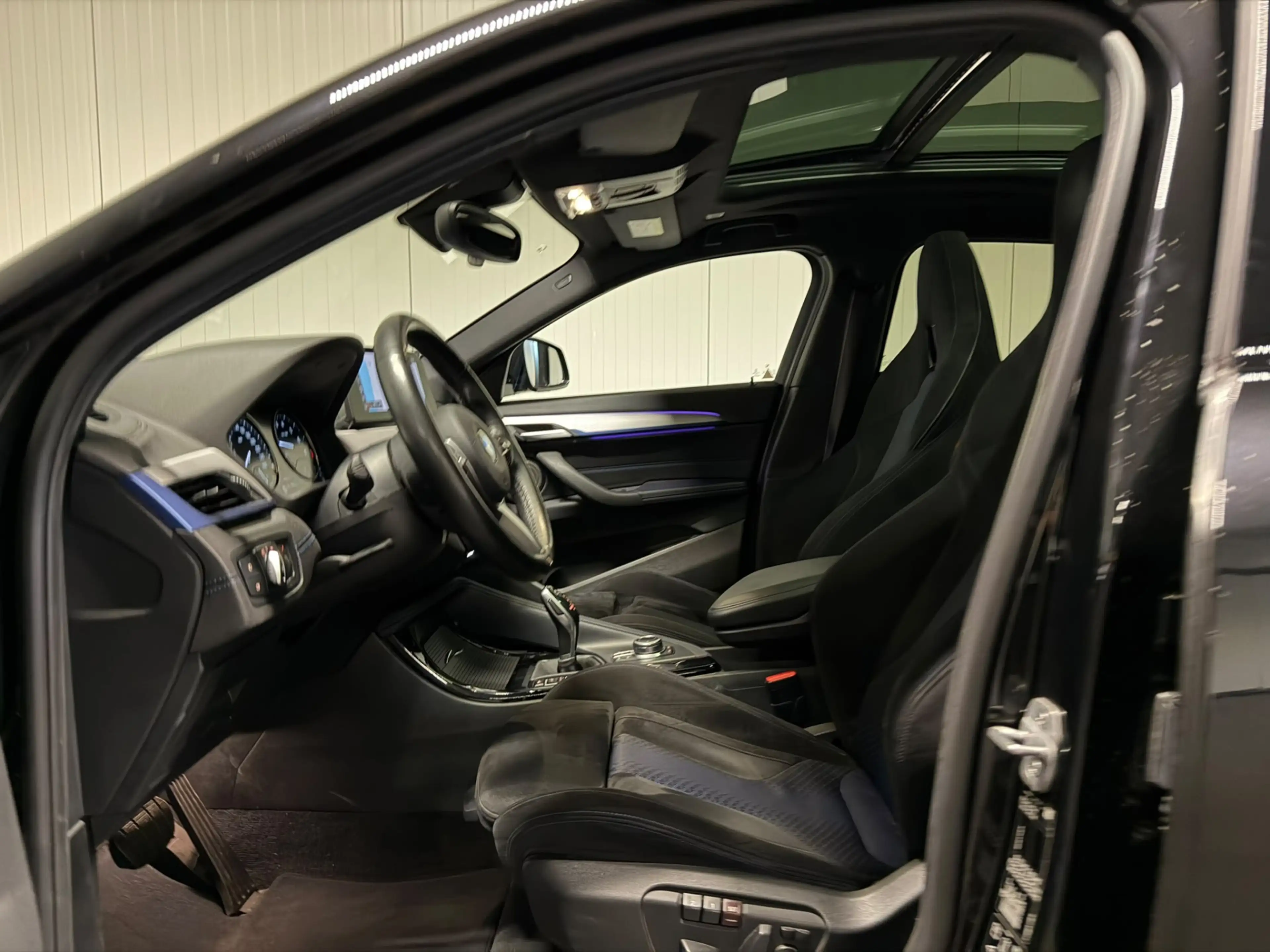 BMW X2 xDrive20i High Executive M Sport Panodak Hud Harma — photo 9