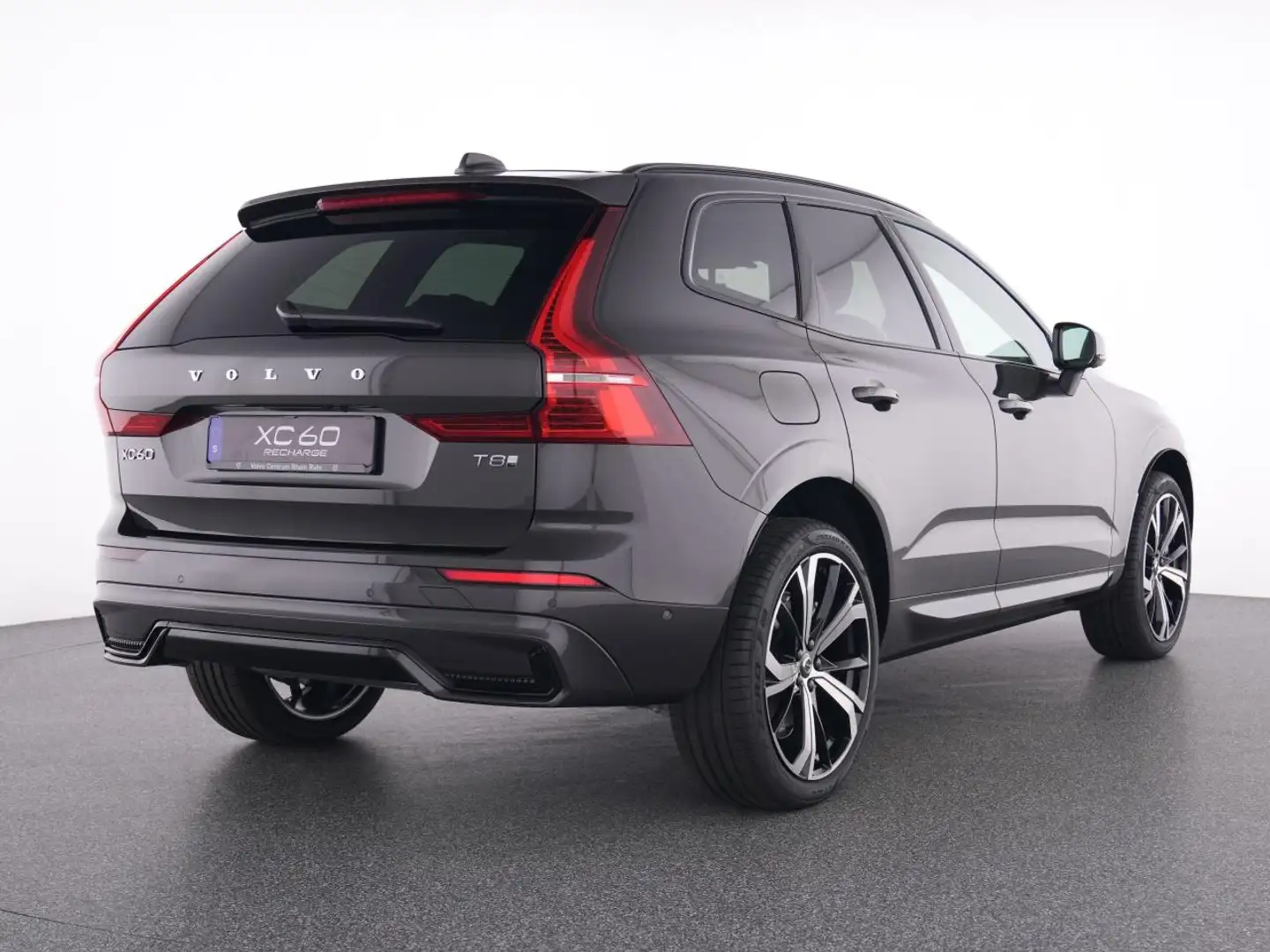 Volvo XC60 T8 AWD Plus Dark+LM21+Headup+BusinessPaket Grau - 2