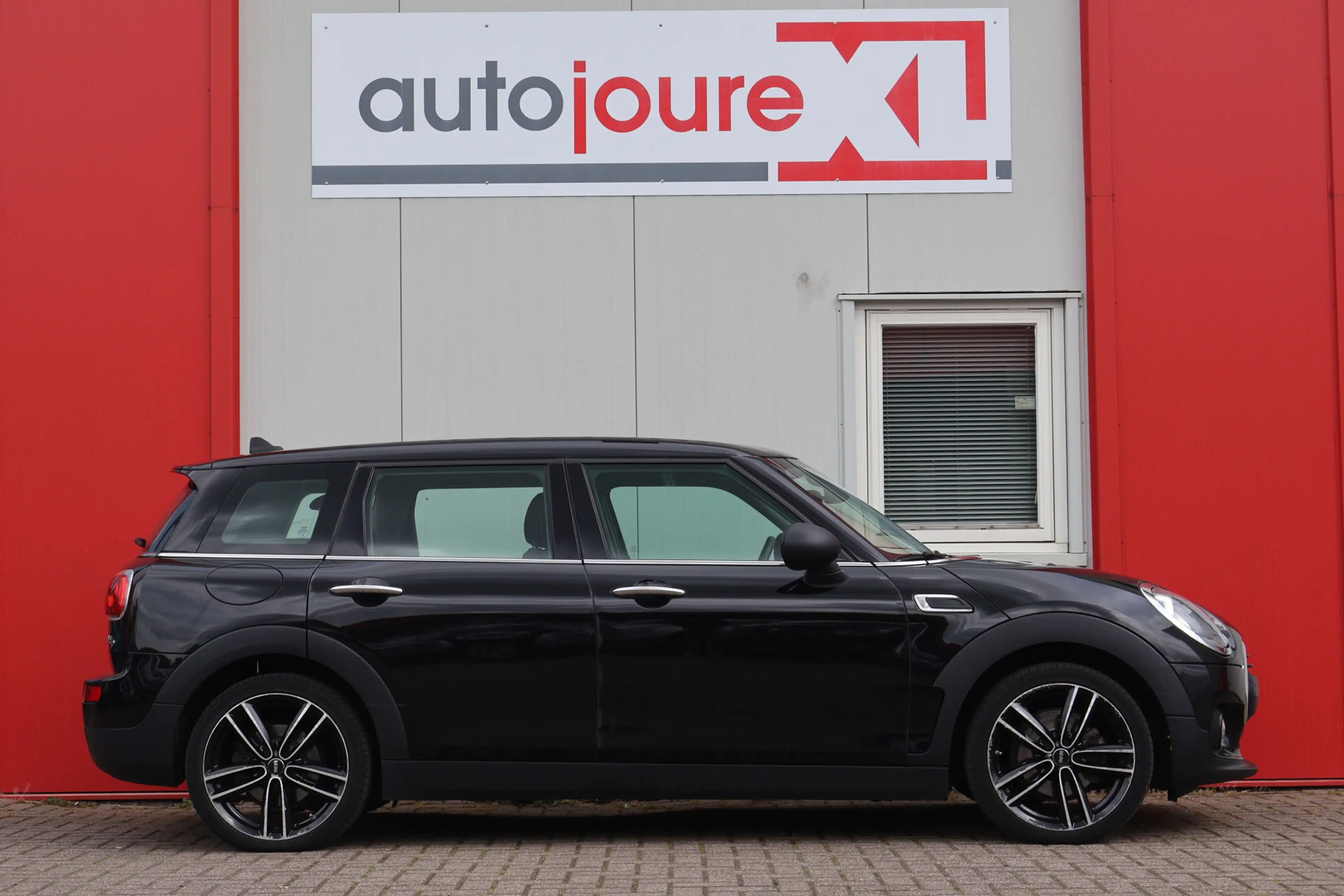 MINI One D Clubman 1.5 Business — photo 3