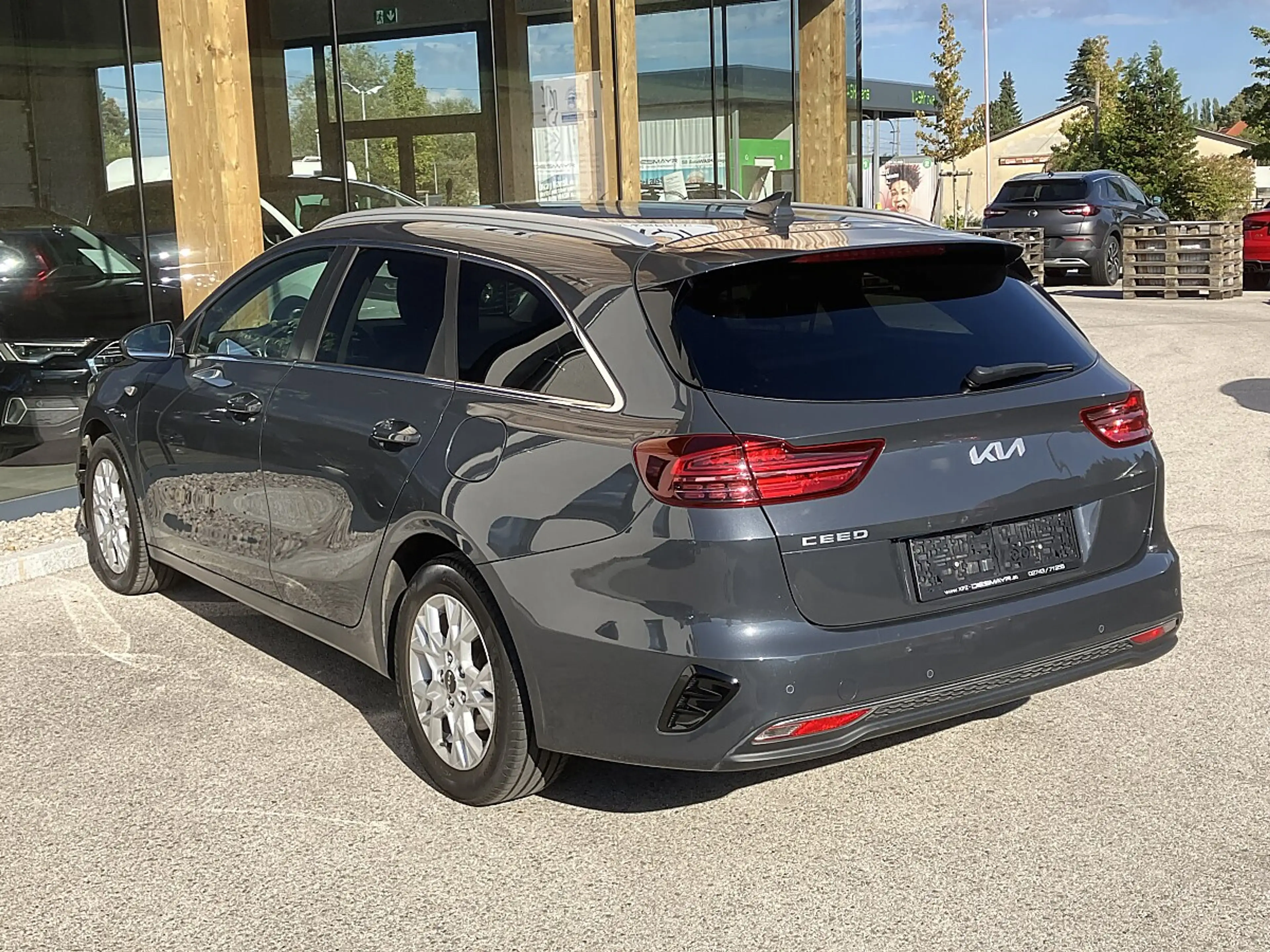 Kia Ceed / cee'd Ceed 1.6 CRDi Mild-Hybrid Silber (EURO 6d) Navi... — photo 3