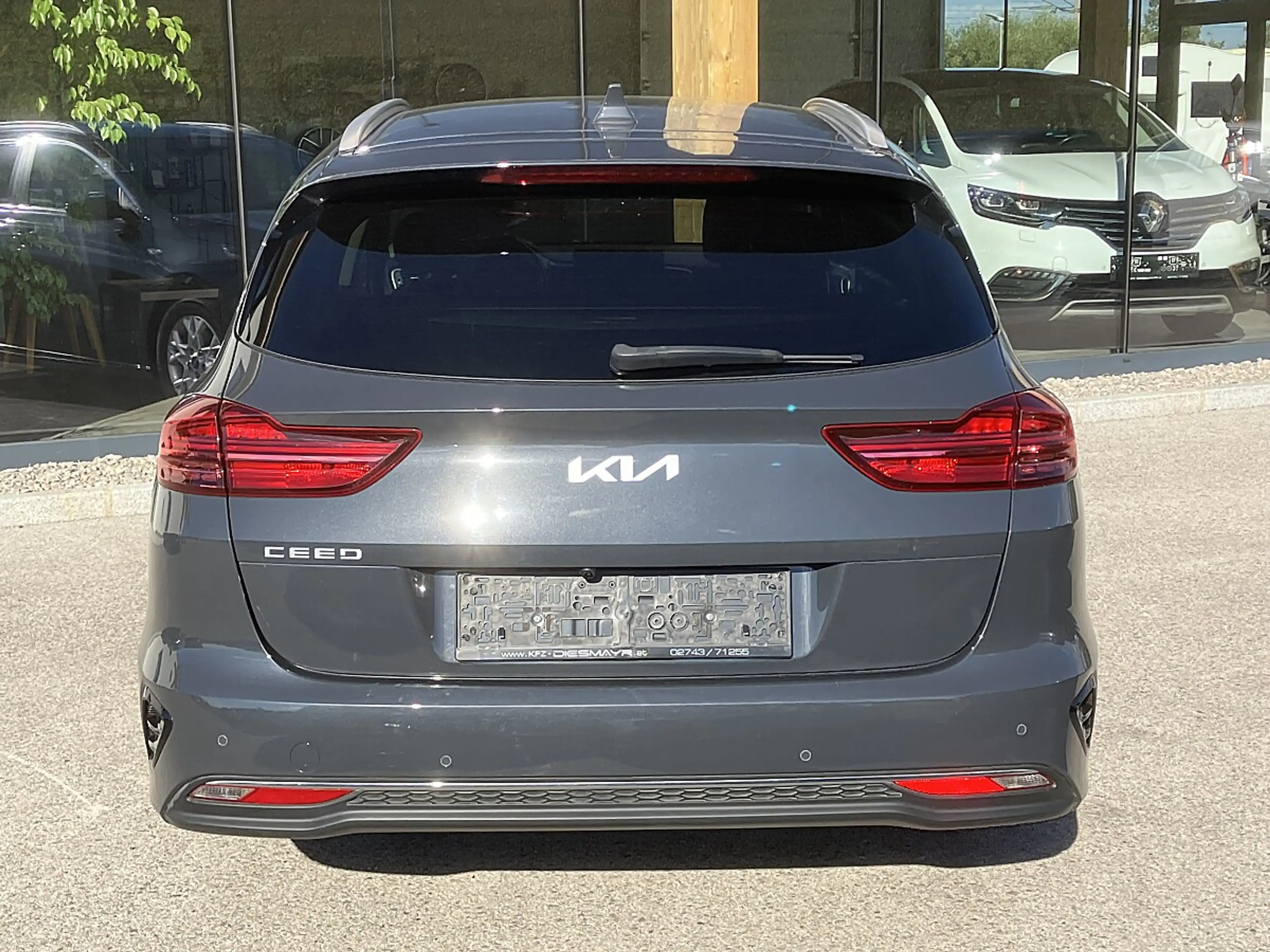 Kia Ceed / cee'd Ceed 1.6 CRDi Mild-Hybrid Silber (EURO 6d) Navi... — photo 4