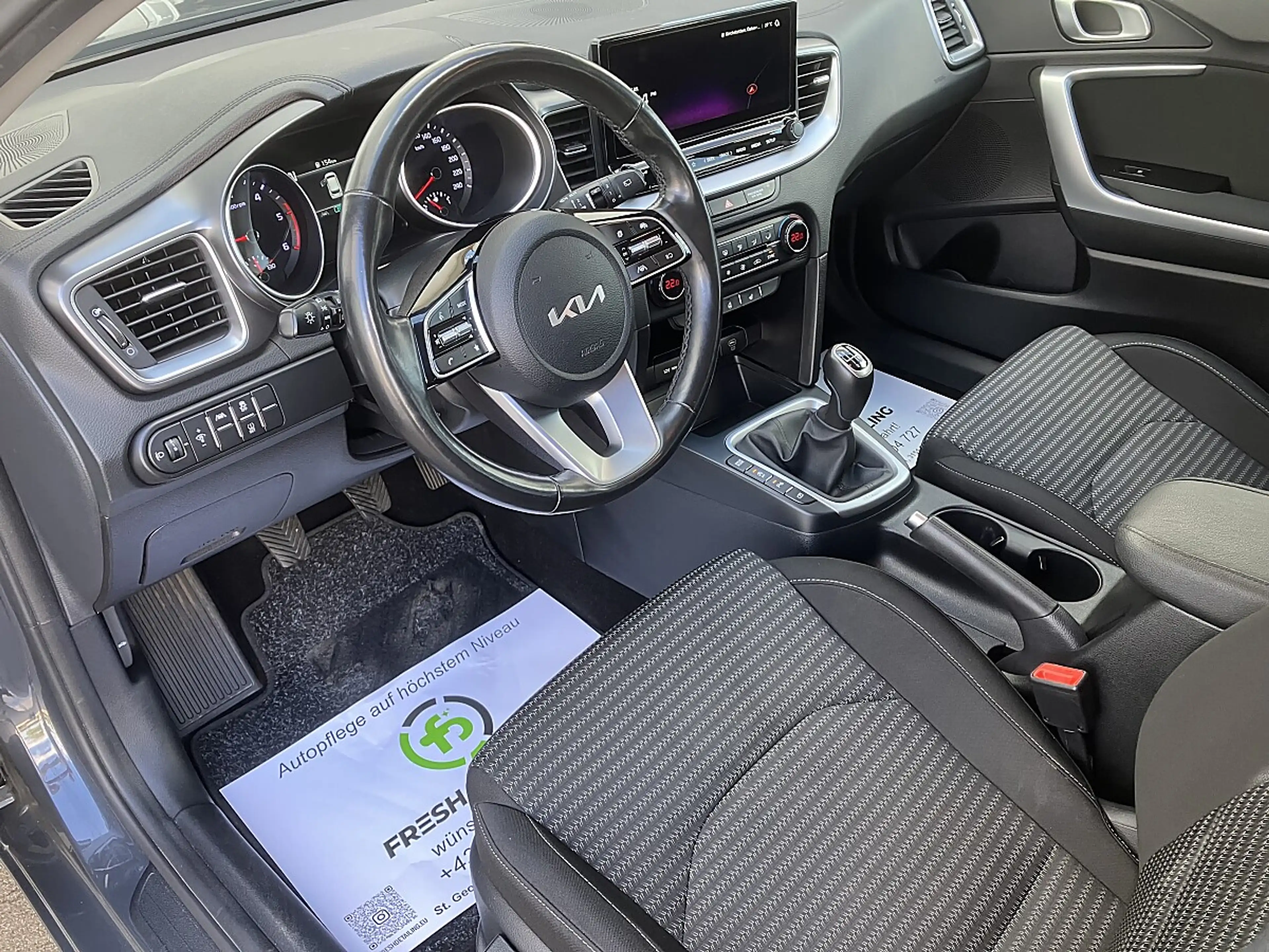 Kia Ceed / cee'd Ceed 1.6 CRDi Mild-Hybrid Silber (EURO 6d) Navi... — photo 9
