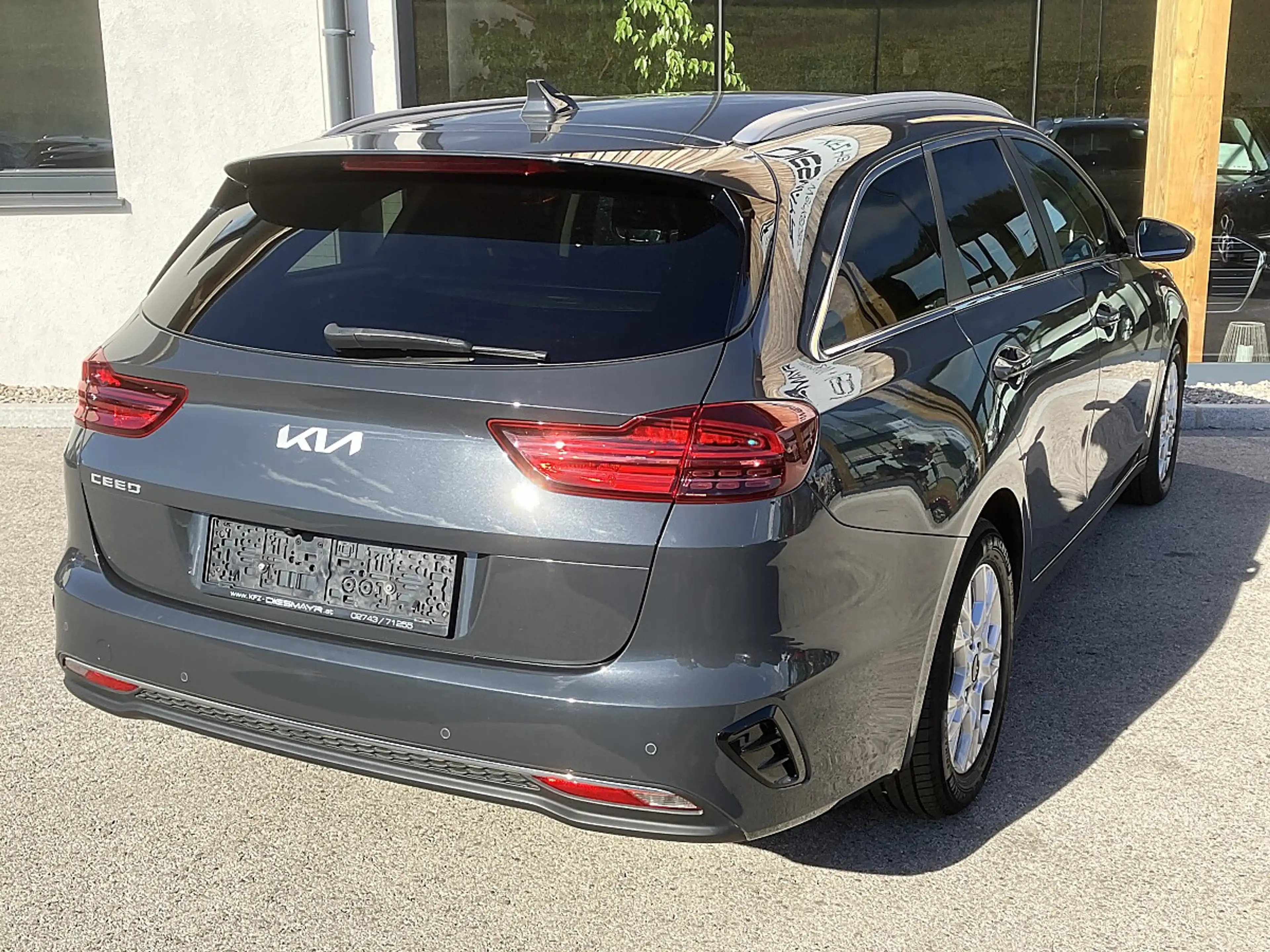 Kia Ceed / cee'd Ceed 1.6 CRDi Mild-Hybrid Silber (EURO 6d) Navi... — photo 5