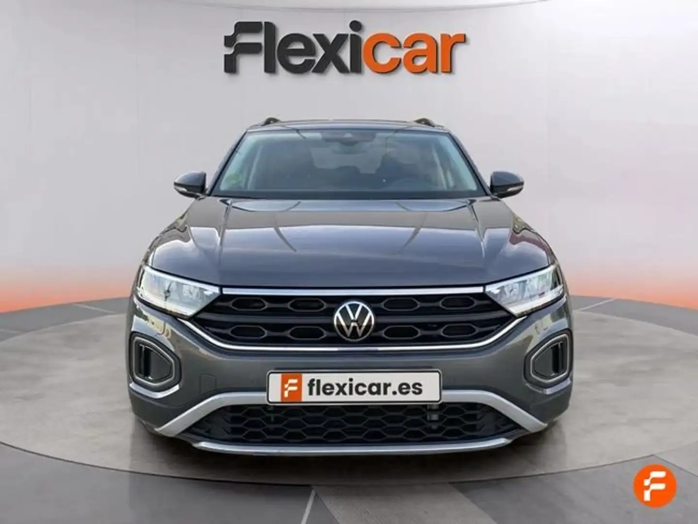 Volkswagen T-Roc 1.0 TSI Advance Grijs - 2