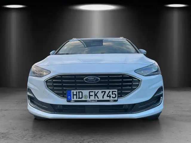 Ford Focus view 6