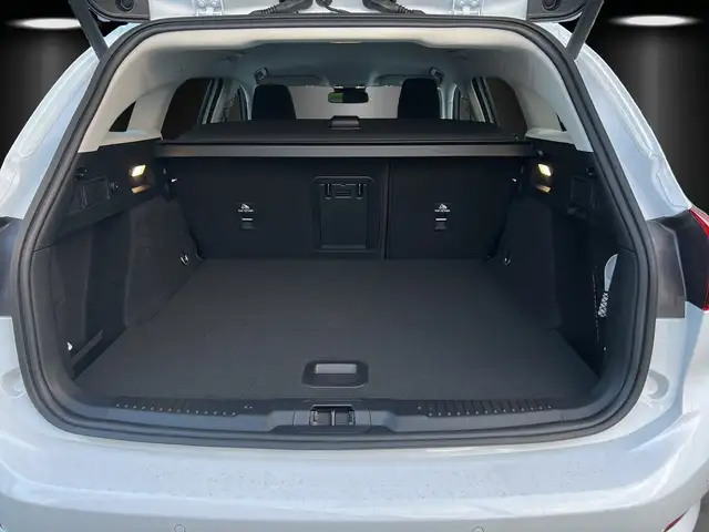 Ford Focus view 4