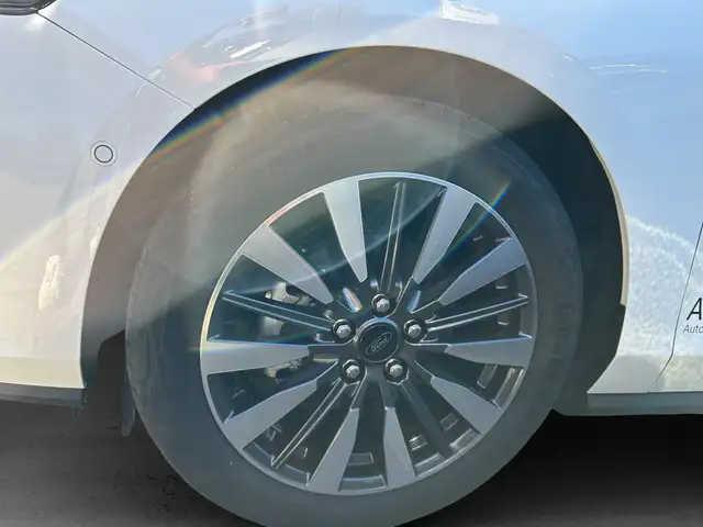 Ford Focus view 14