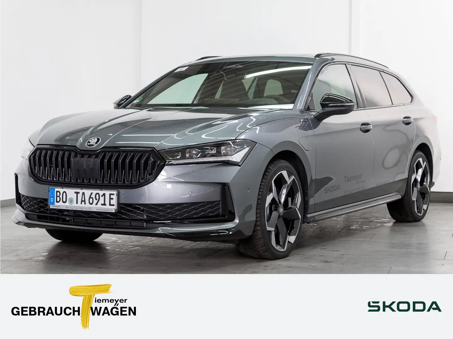 Skoda Superb Combi 1.5 TSI iV DSG Sportline AHK Navi P Grau - 1