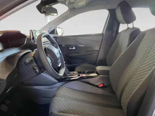 Peugeot 208 view 7