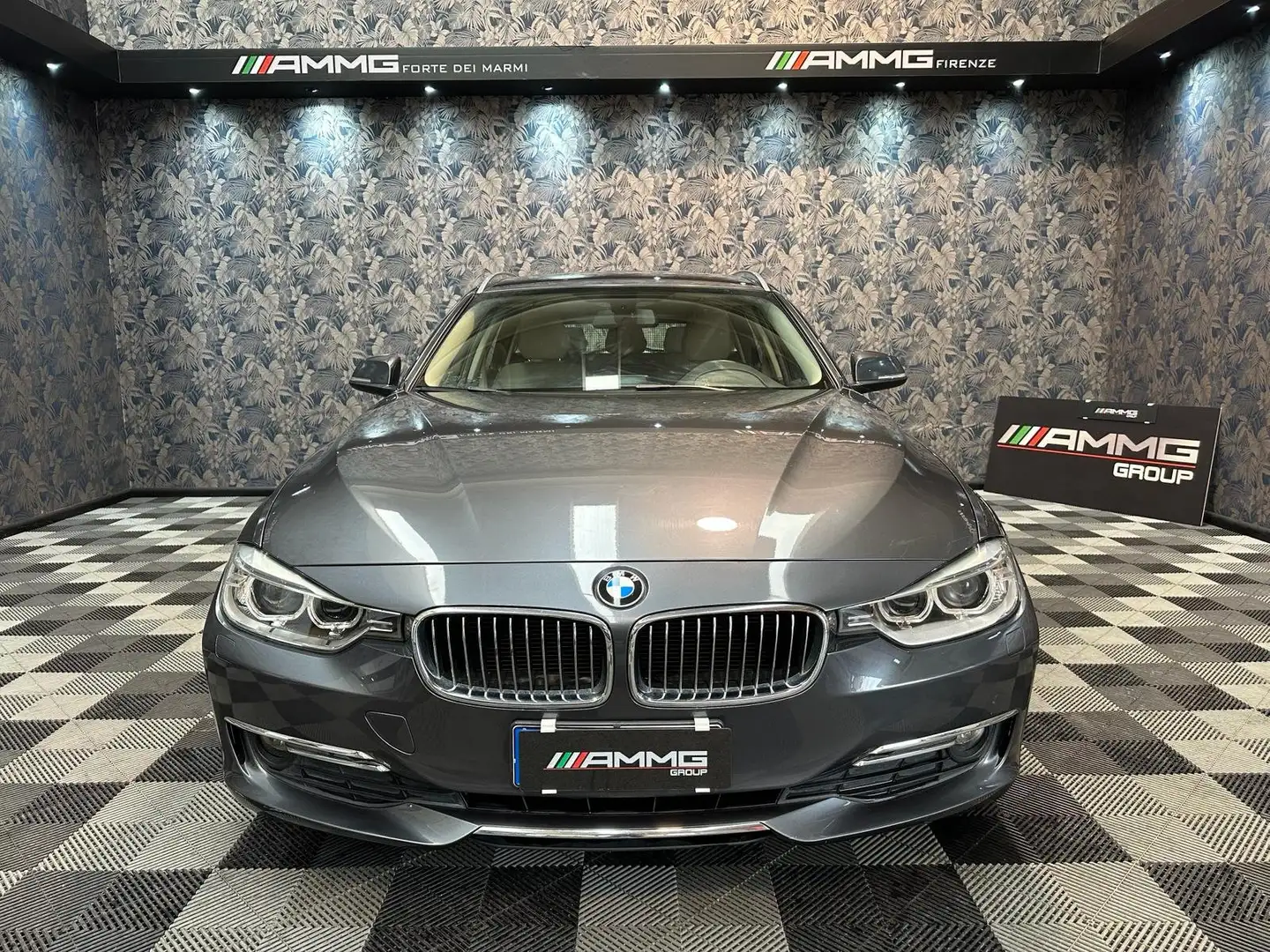 BMW 316 316d Touring Luxury E6 (379) srebrna - 2