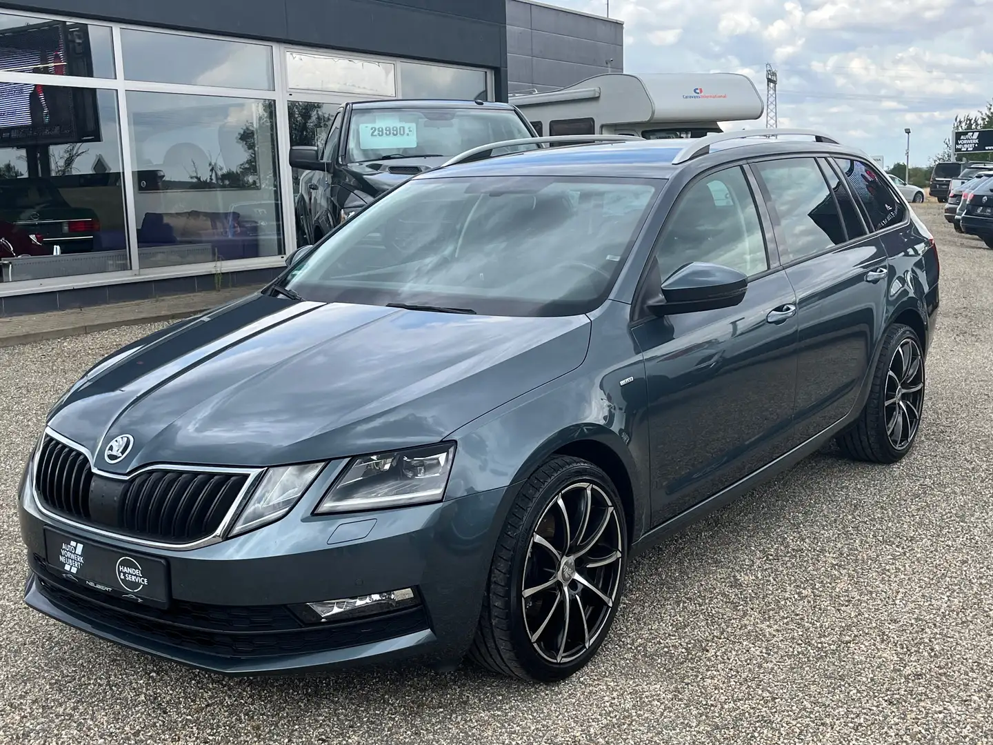 Skoda Octavia Combi 1.0 TSI Clever Grau - 1