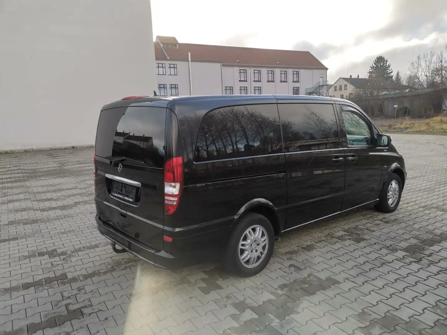 Mercedes-Benz Viano 3.0 CDI Trend Edition lang Schwarz - 2