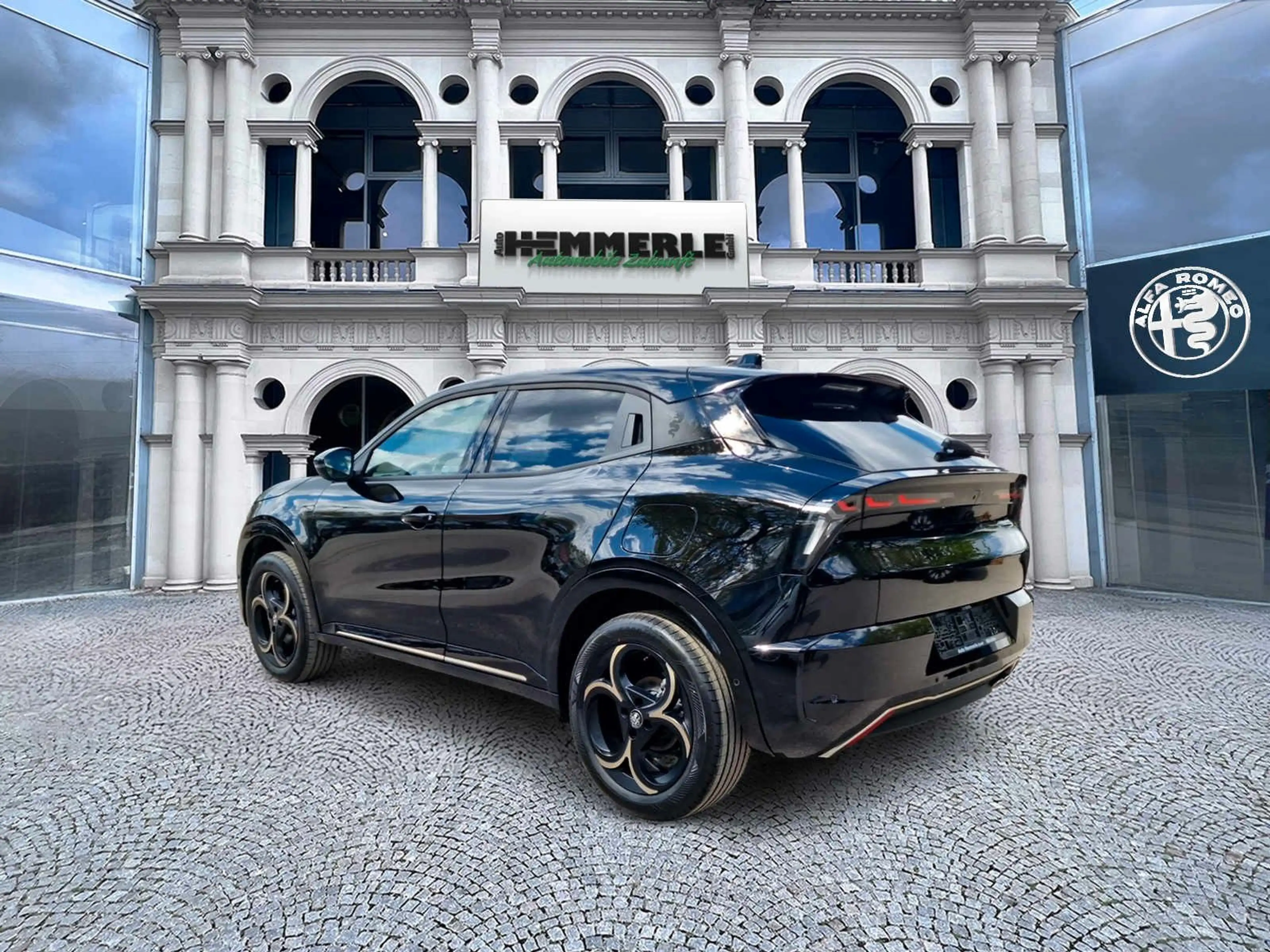 Alfa Romeo Junior Ibrida 1.2 MHEV Intensa e-DCT6*Alcantara — photo 3
