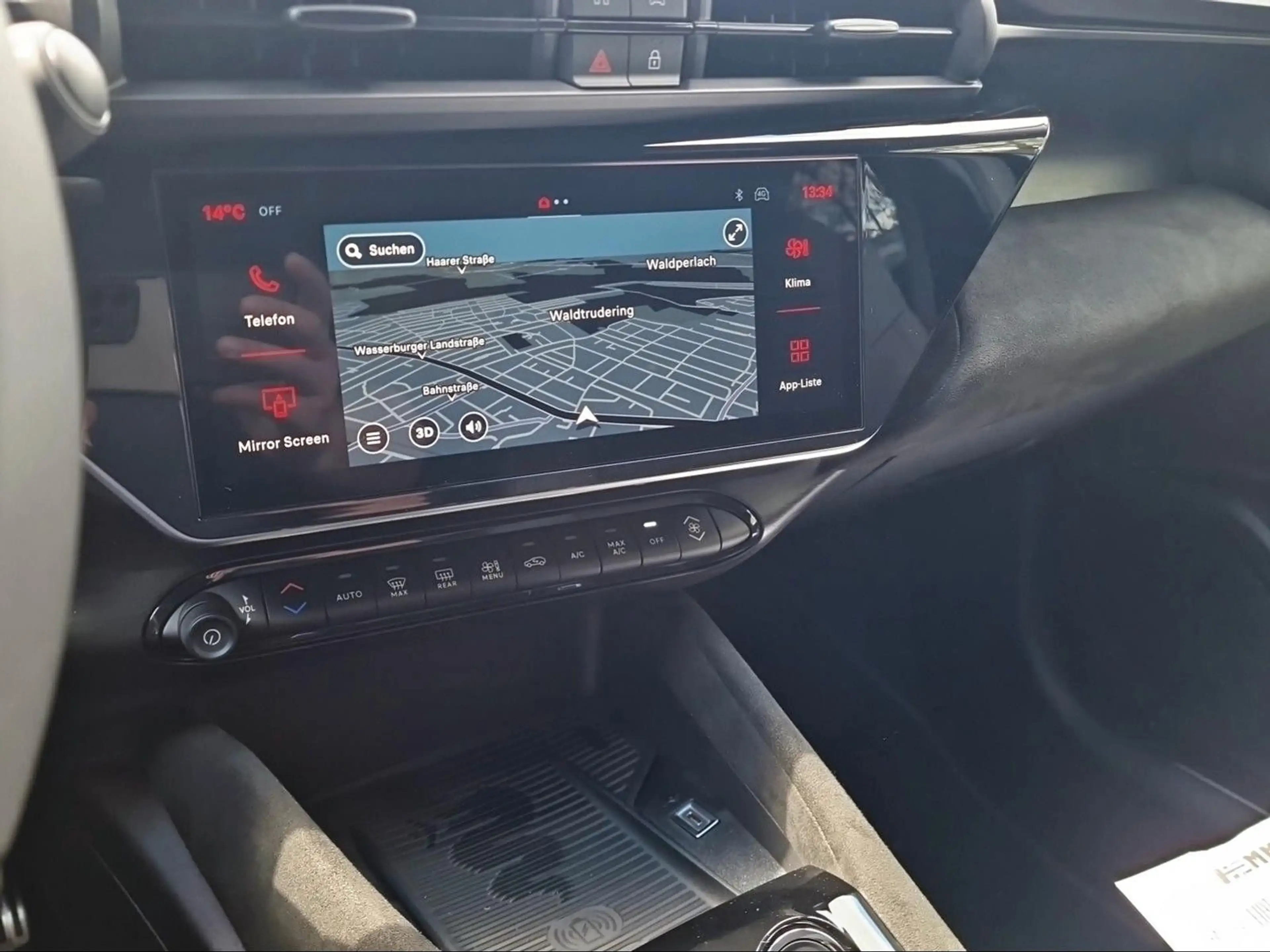 Alfa Romeo Junior Ibrida 1.2 MHEV Intensa e-DCT6*Alcantara — photo 6