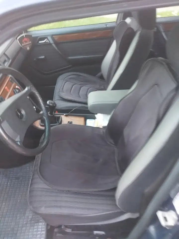 Mercedes-Benz 250 W124, foto 2