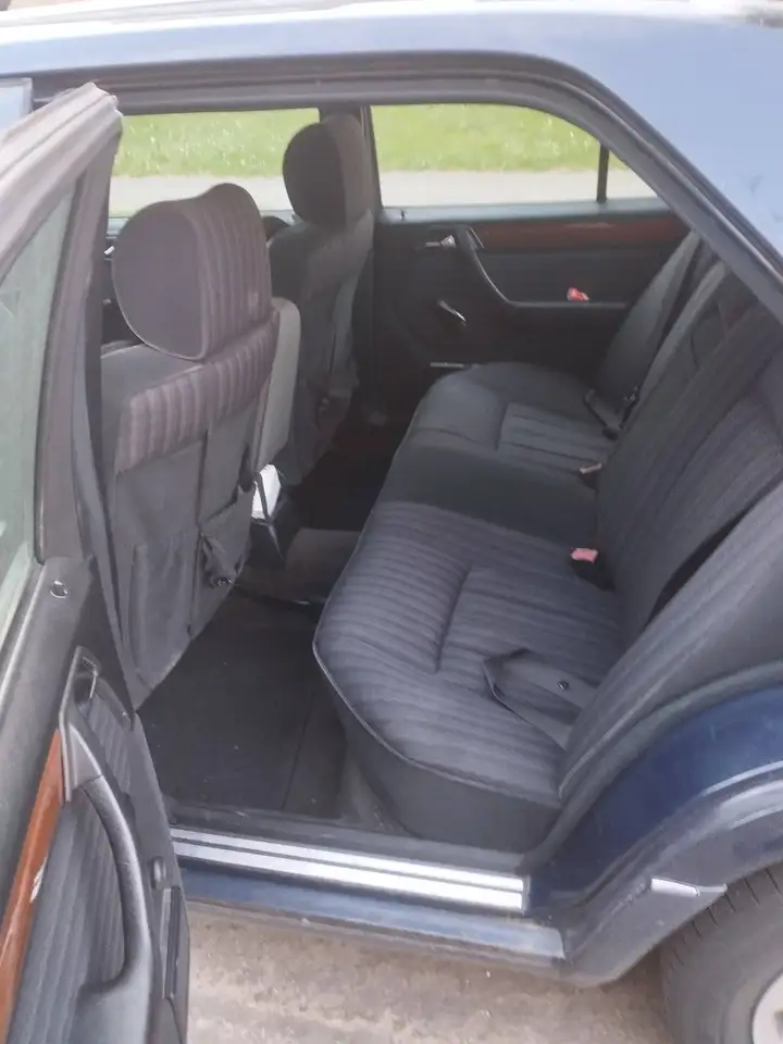 Mercedes-Benz 250 W124, foto 4