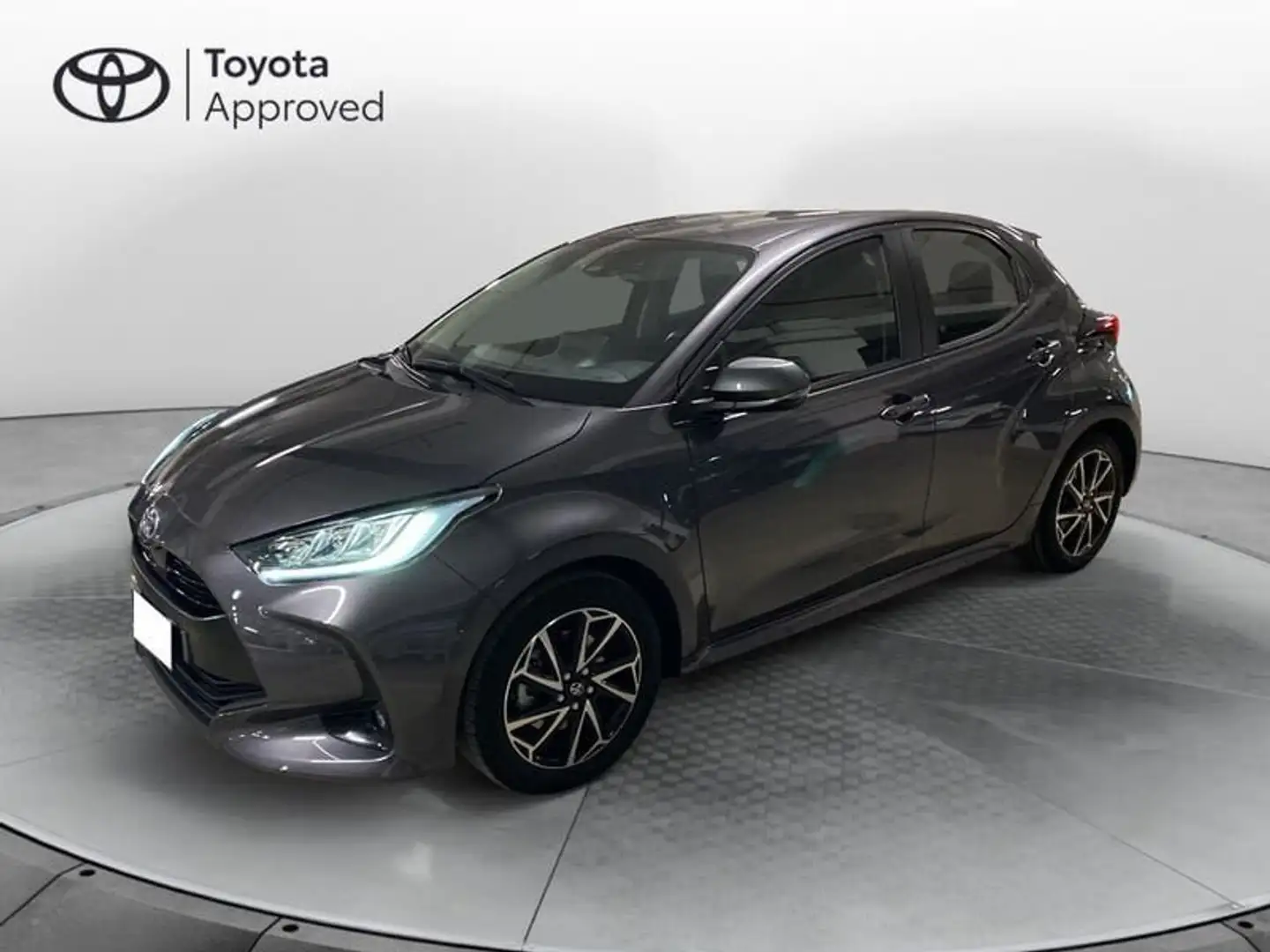 Toyota Yaris 1.5 Hybrid 5 porte Trend Grigio - 1