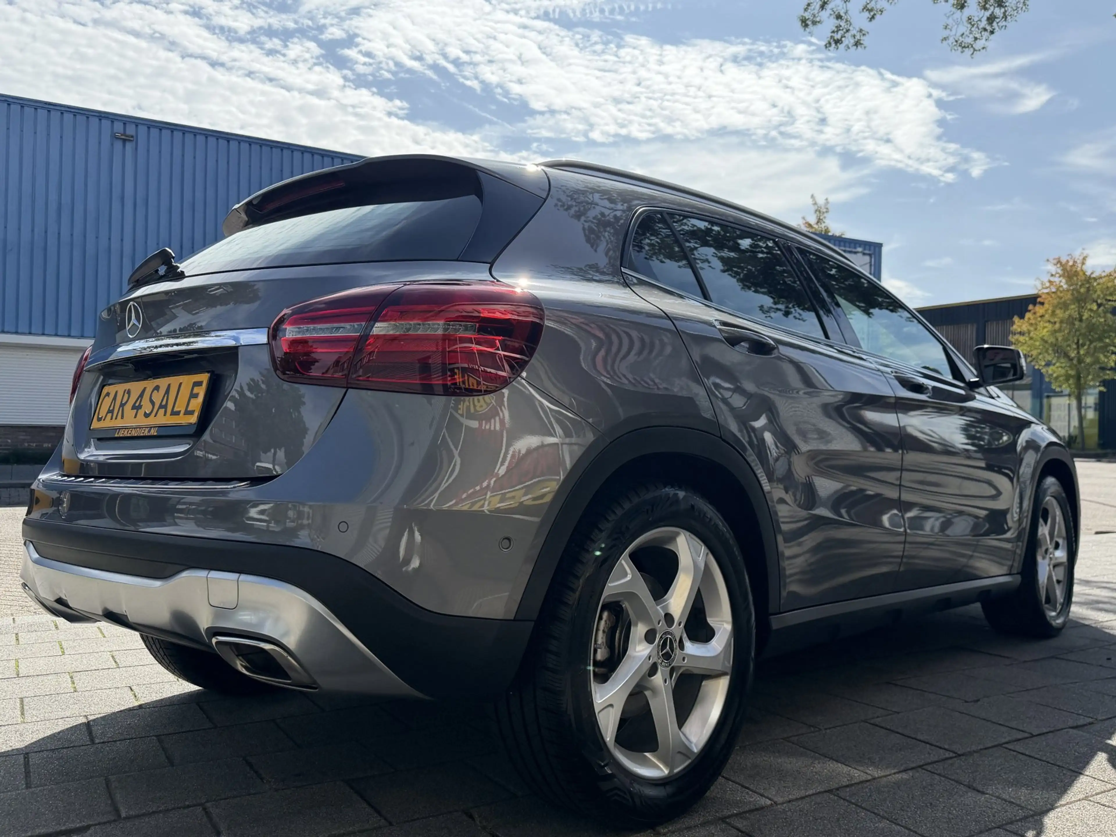 Mercedes-Benz GLA 180 Urban Sport - Navigatie I Airco I 1/2 Leder Sport — photo 4