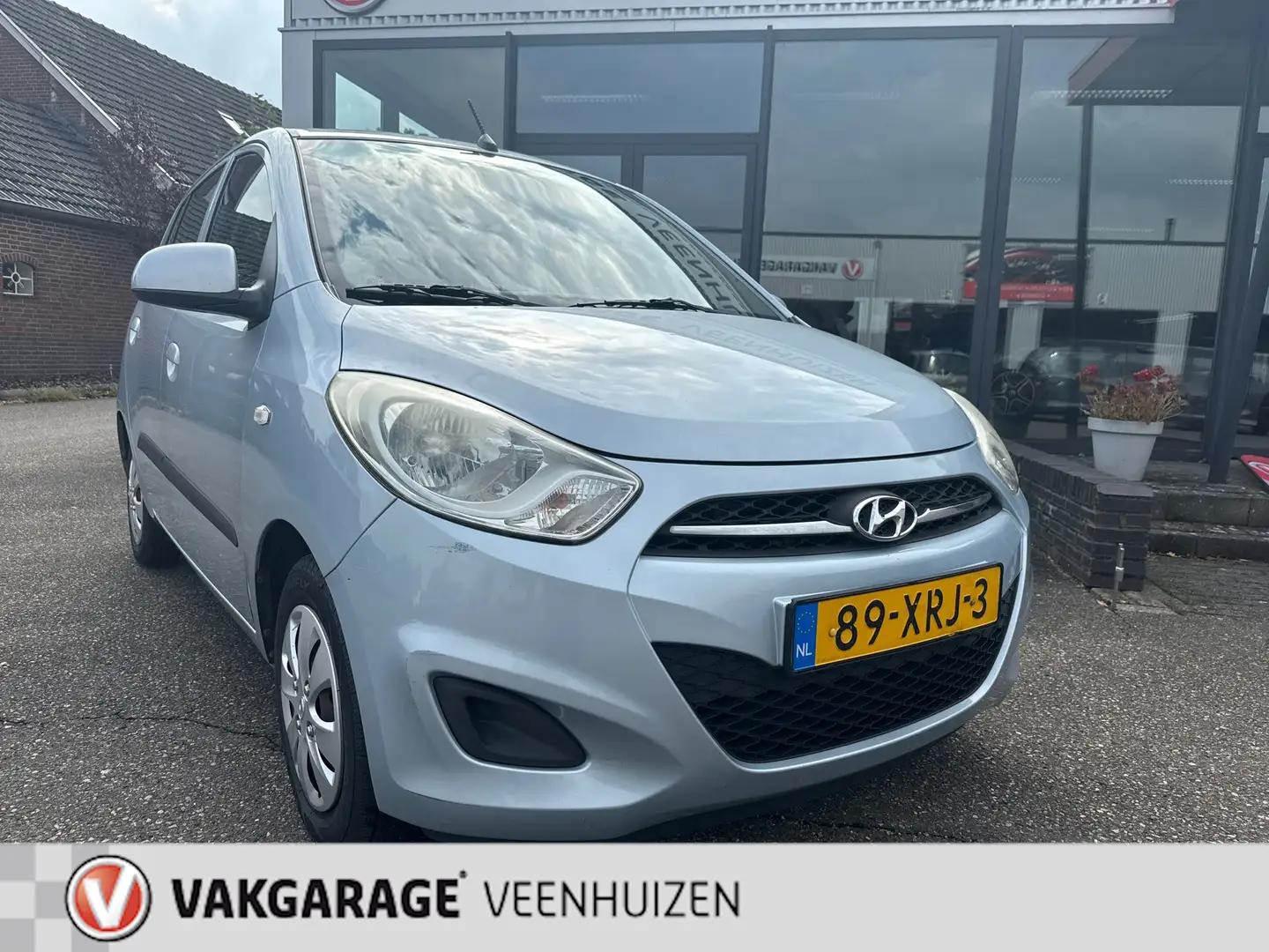 Hyundai i10 1.1 i-Drive|rijklaar prijs| Grigio - 1