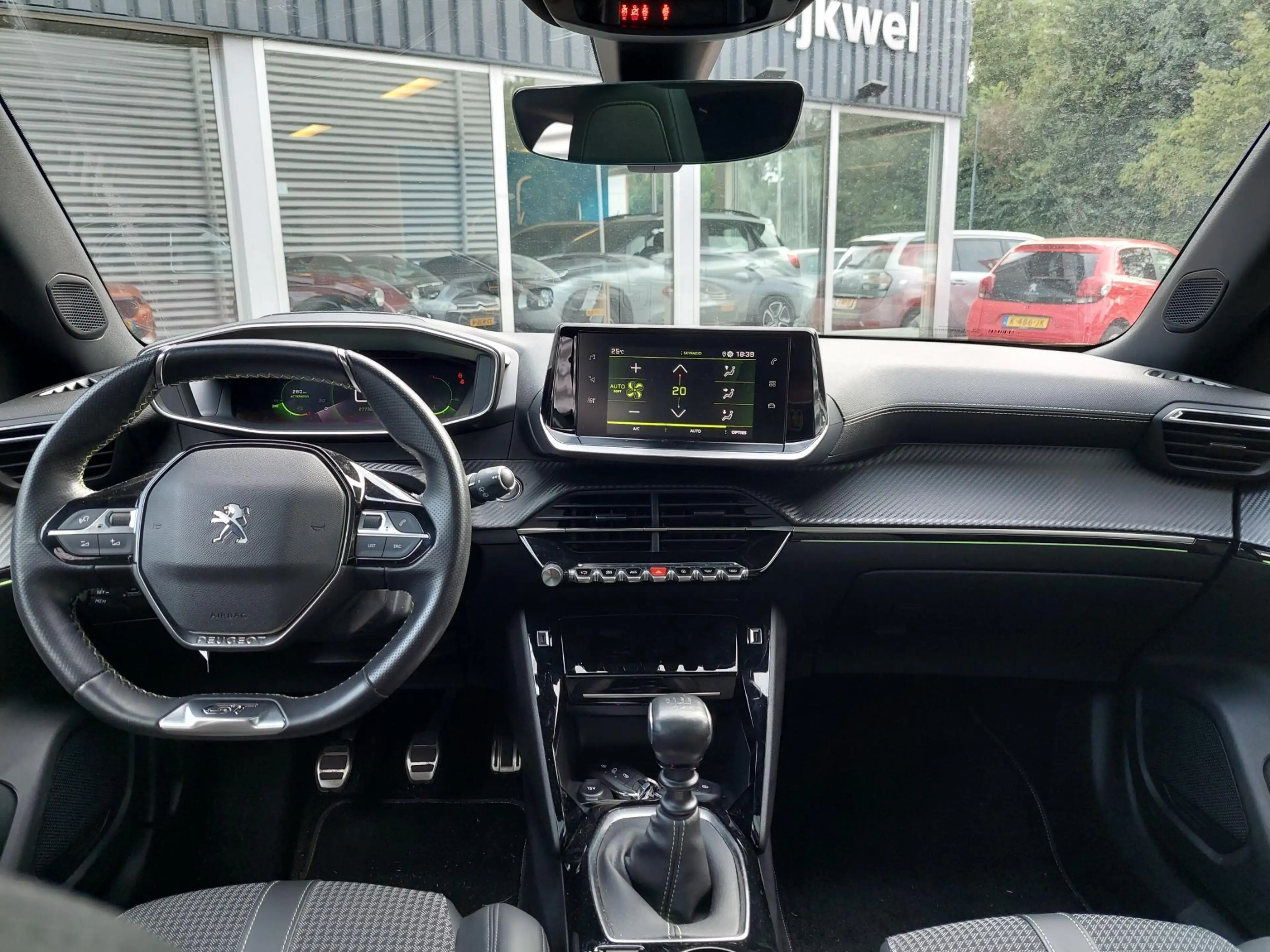 Peugeot 2008 SUV 130 GT-Line Schuif-/Kanteldak/Cam/Trekhaak — photo 8