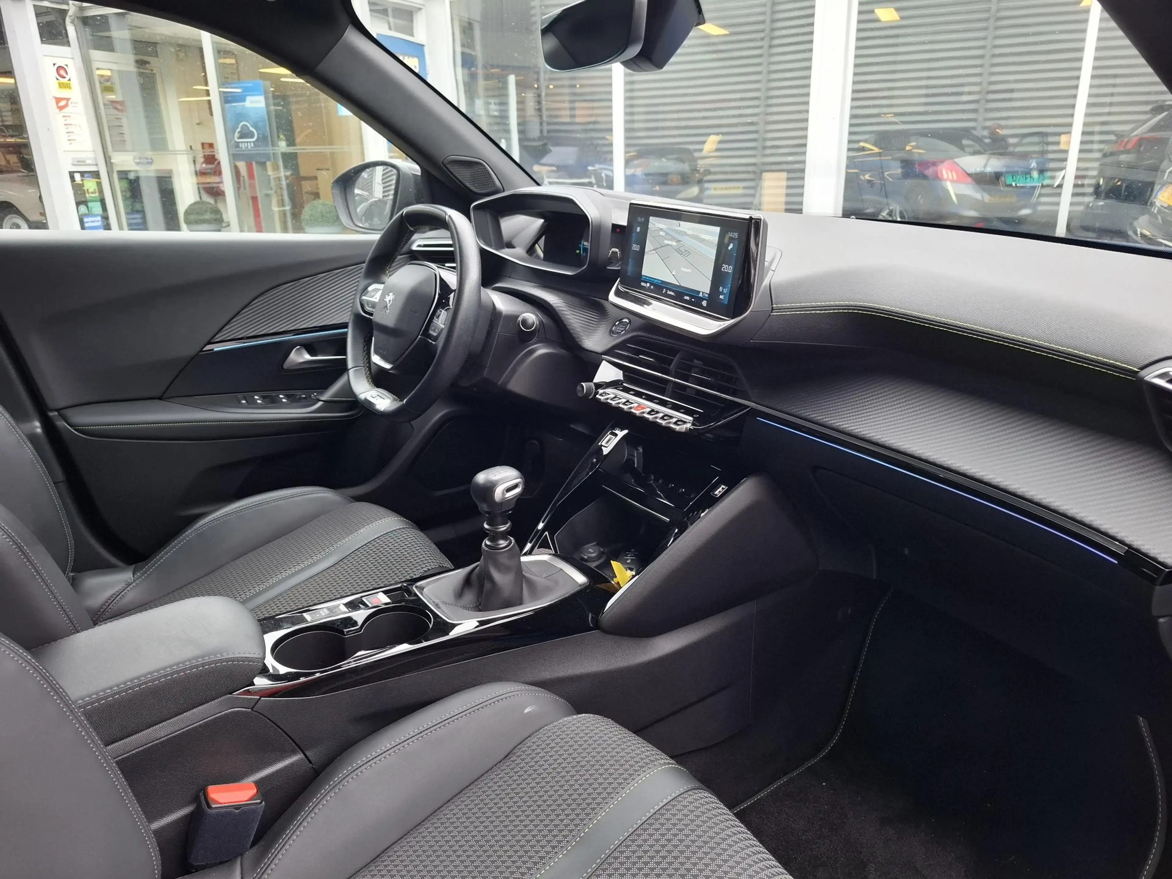 Peugeot 2008 SUV 130 GT-Line Schuif-/Kanteldak/Cam/Trekhaak — photo 6