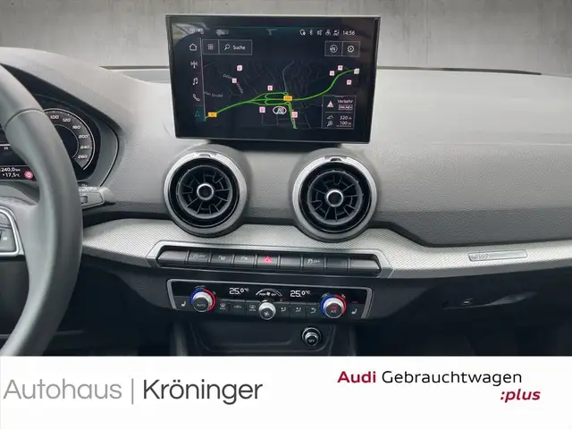 Audi Q2 view 13