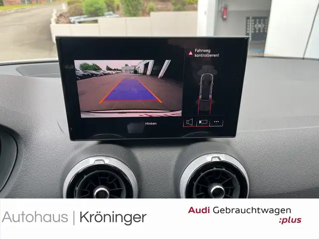 Audi Q2 view 14