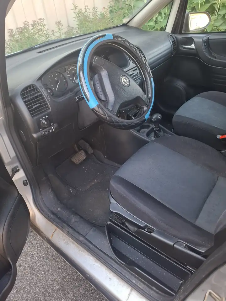 Opel Zafira 1.8 16V Elegance VB, foto 9