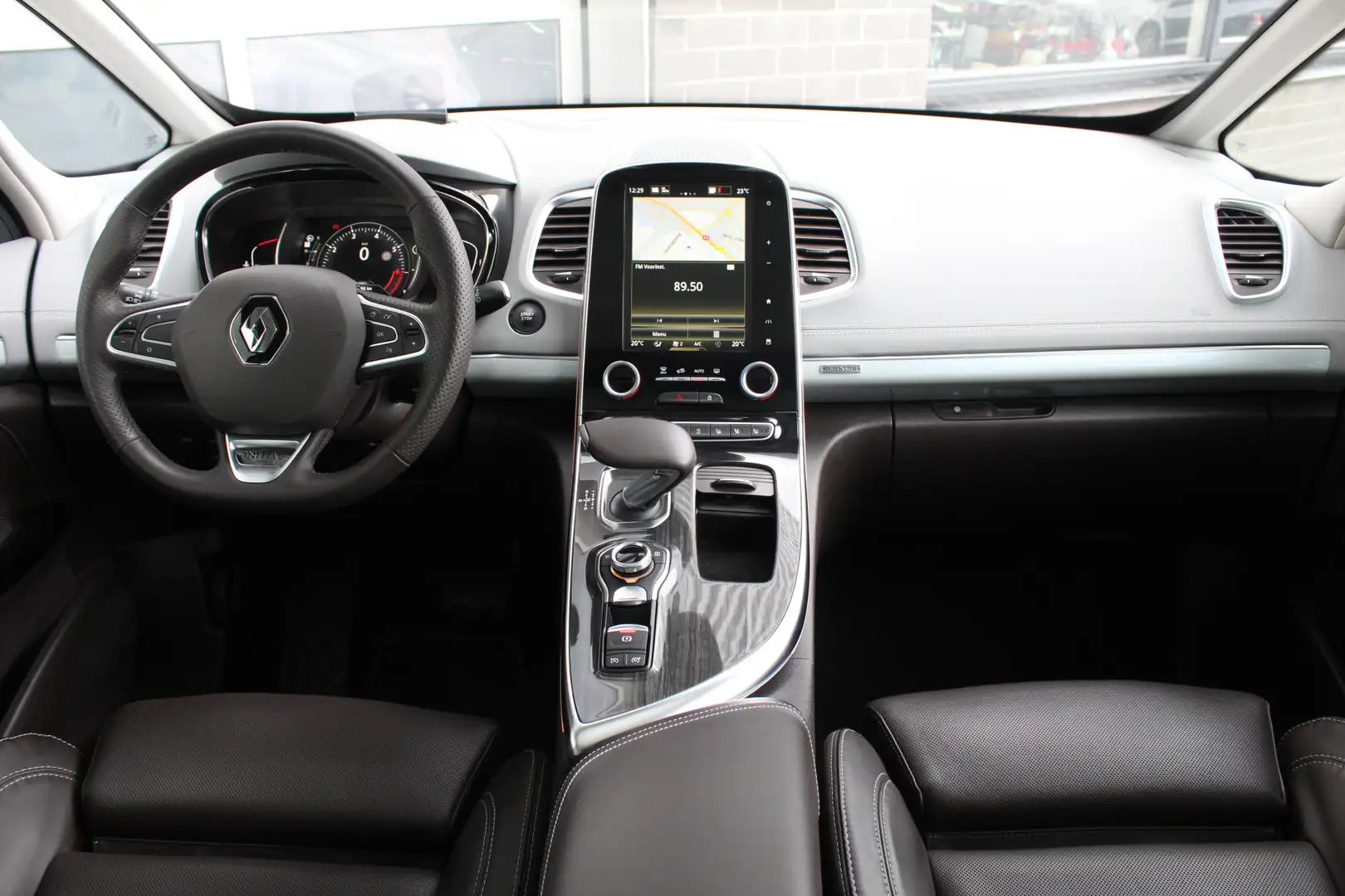 Renault Espace 1.8 TCe Initiale Paris 7p. / Panoramadak / Massage Grijs - 2