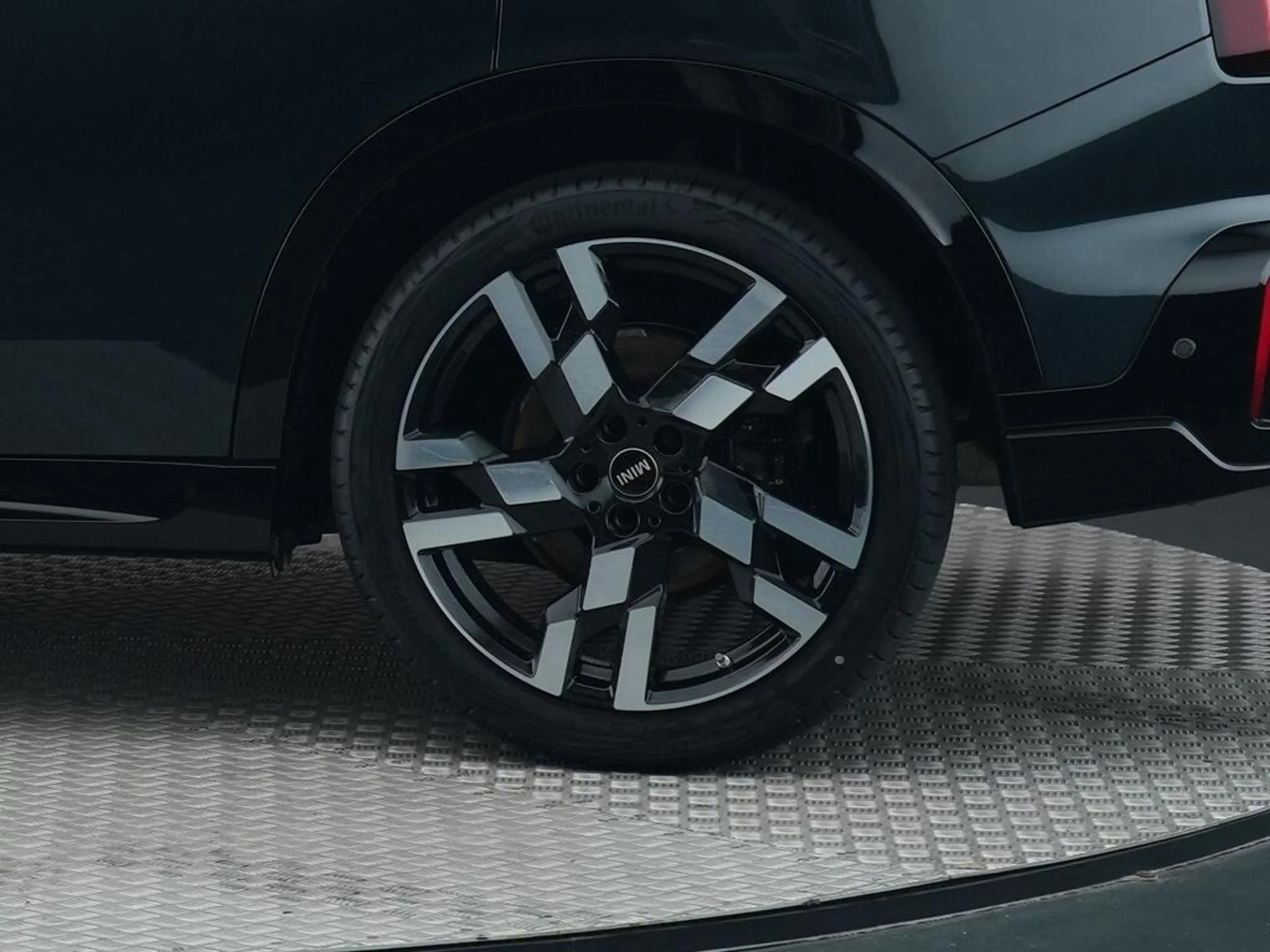 MINI Cooper Countryman 2.0 S ALL4 John Works XL — photo 15