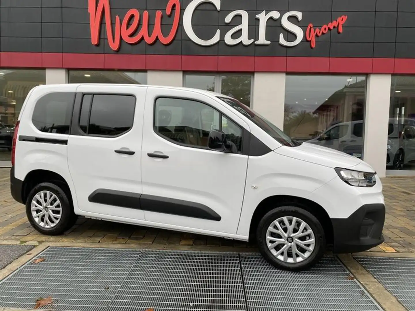 Fiat Doblo Doblò 1.5 BlueHdi 130CV Combi N1 5 POSTI AUTOCARR Bianco - 1