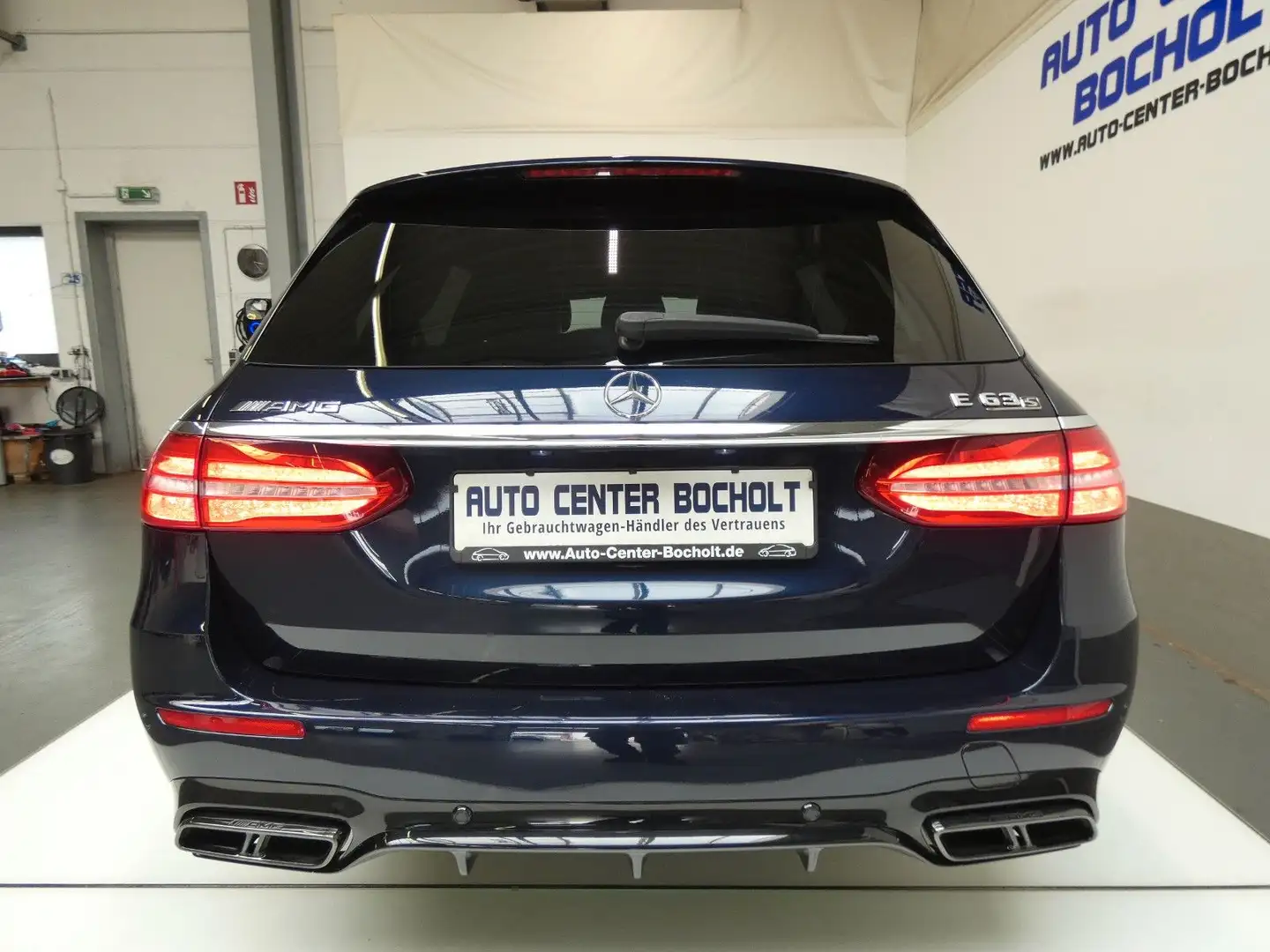 Mercedes-Benz E 63 AMG E 63 S AMG 4Matic*HUD*Comand*LED*360 Синий - 2