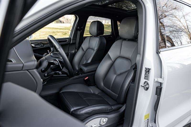 2024 Porsche Macan S AWD thumb 21