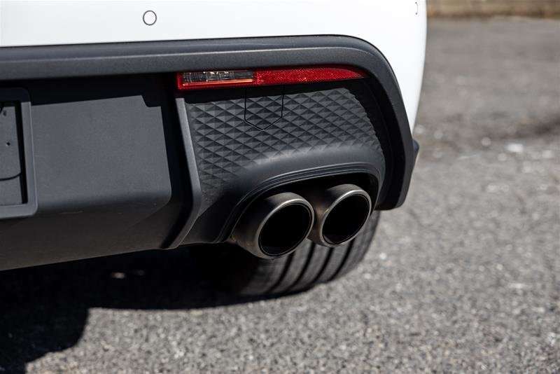 2024 Porsche Macan S AWD thumb 11