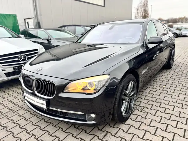 BMW 750 iL xDrive SoftClose/HeadUp/Bi-Xenon/Camera360