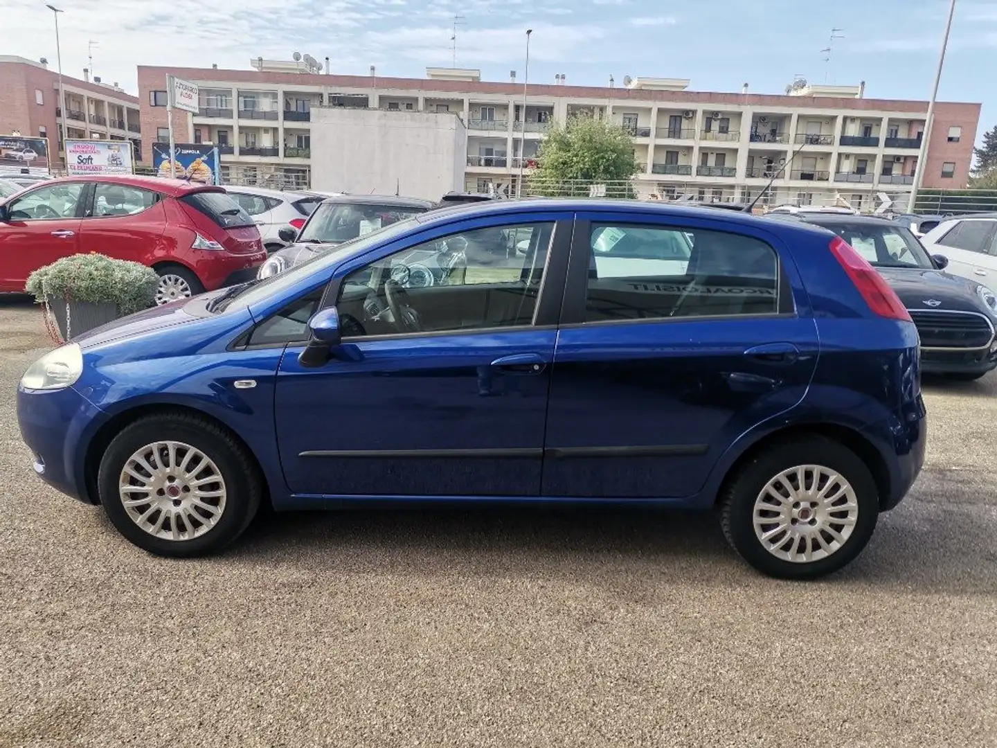 Fiat Grande Punto 1.4 5 porte Dynamic Natural Power Blu/Azzurro - 2