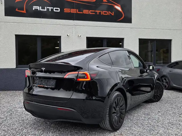 Tesla Model Y view 2