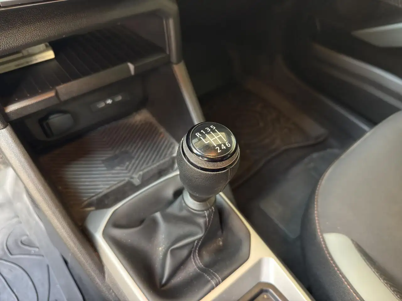 Dacia Duster — photo 15