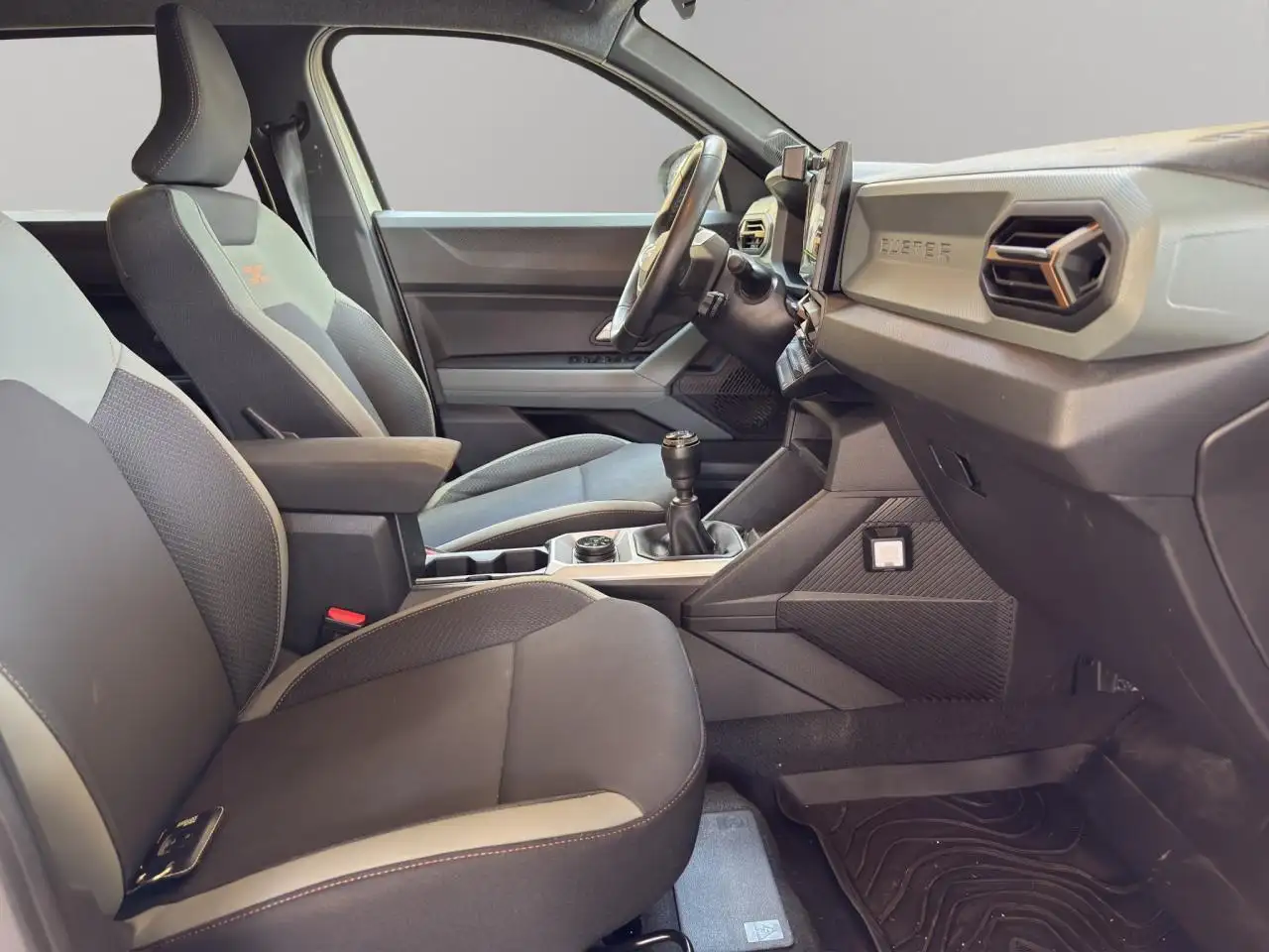 Dacia Duster — photo 18