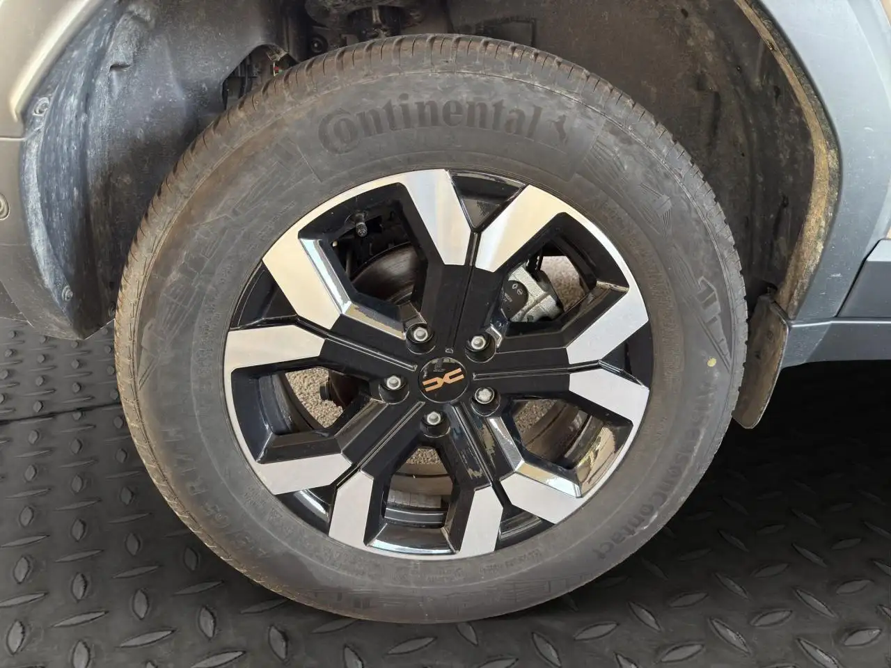 Dacia Duster — photo 24