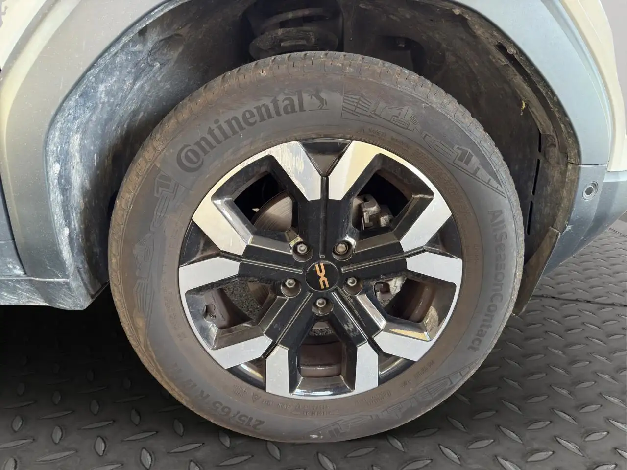 Dacia Duster — photo 25